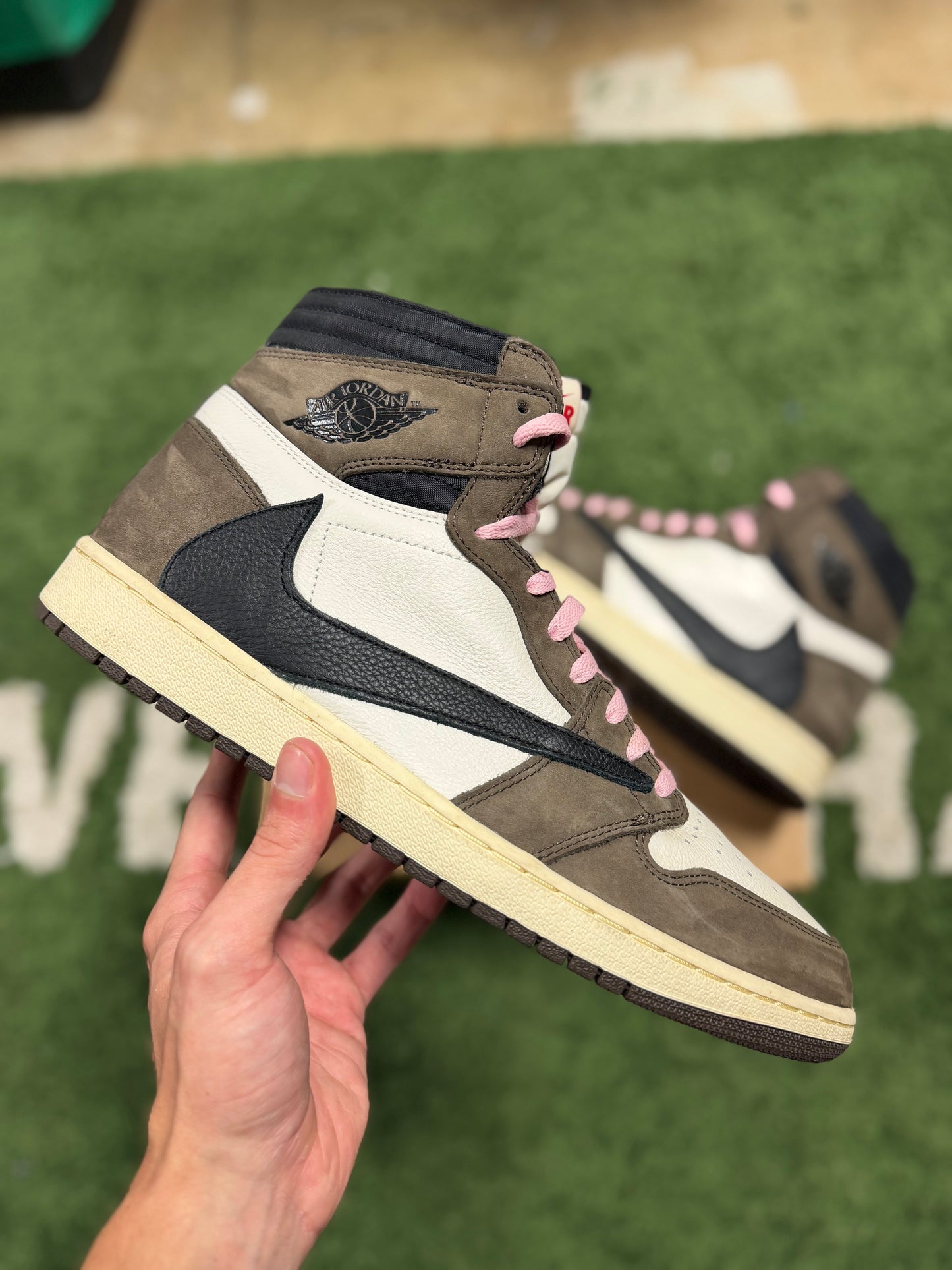 Jordan 1 Retro High OG SP Travis Scott Mocha