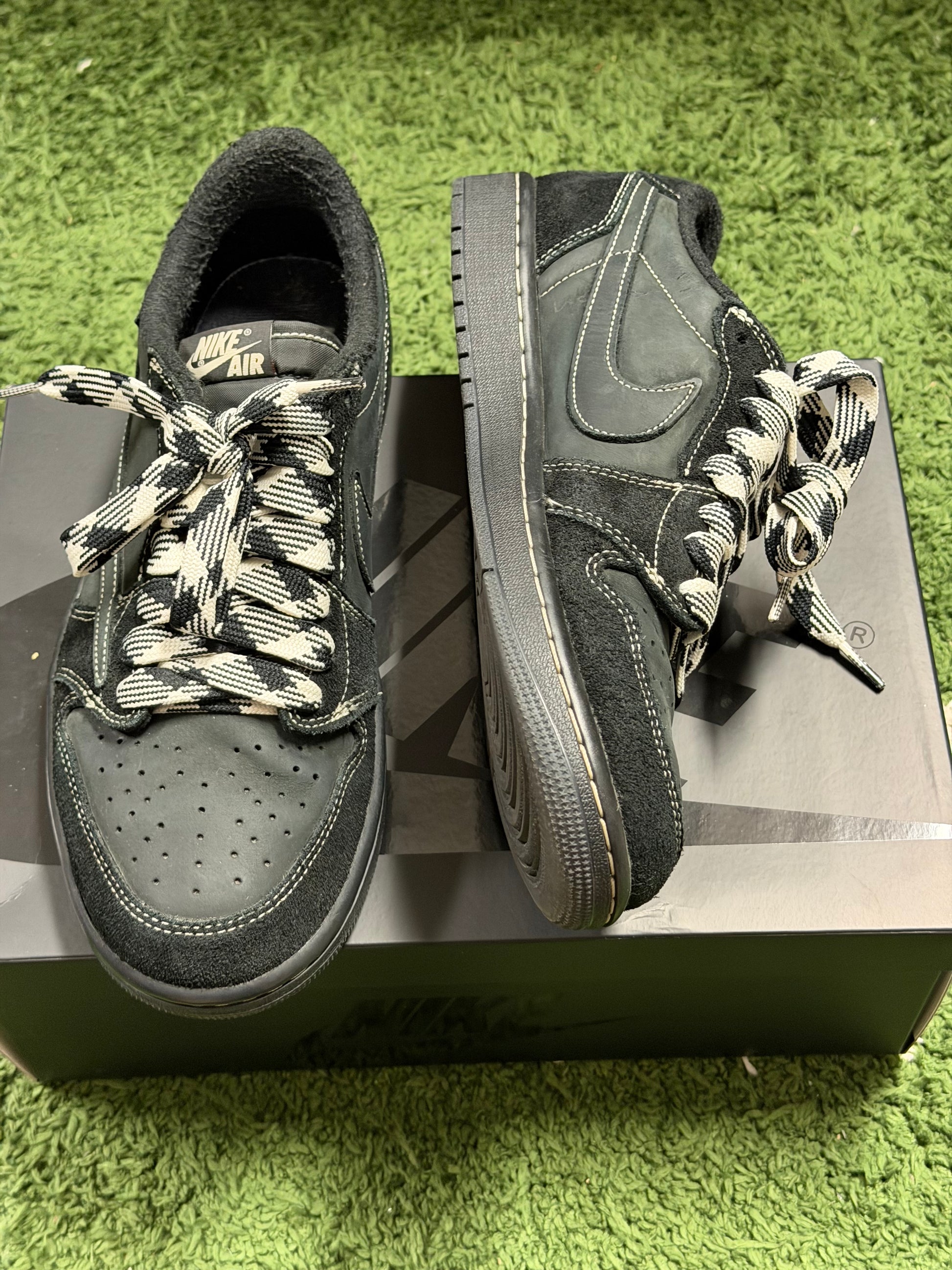 Jordan 1 Retro Low OG SP Travis Scott Black Phantom