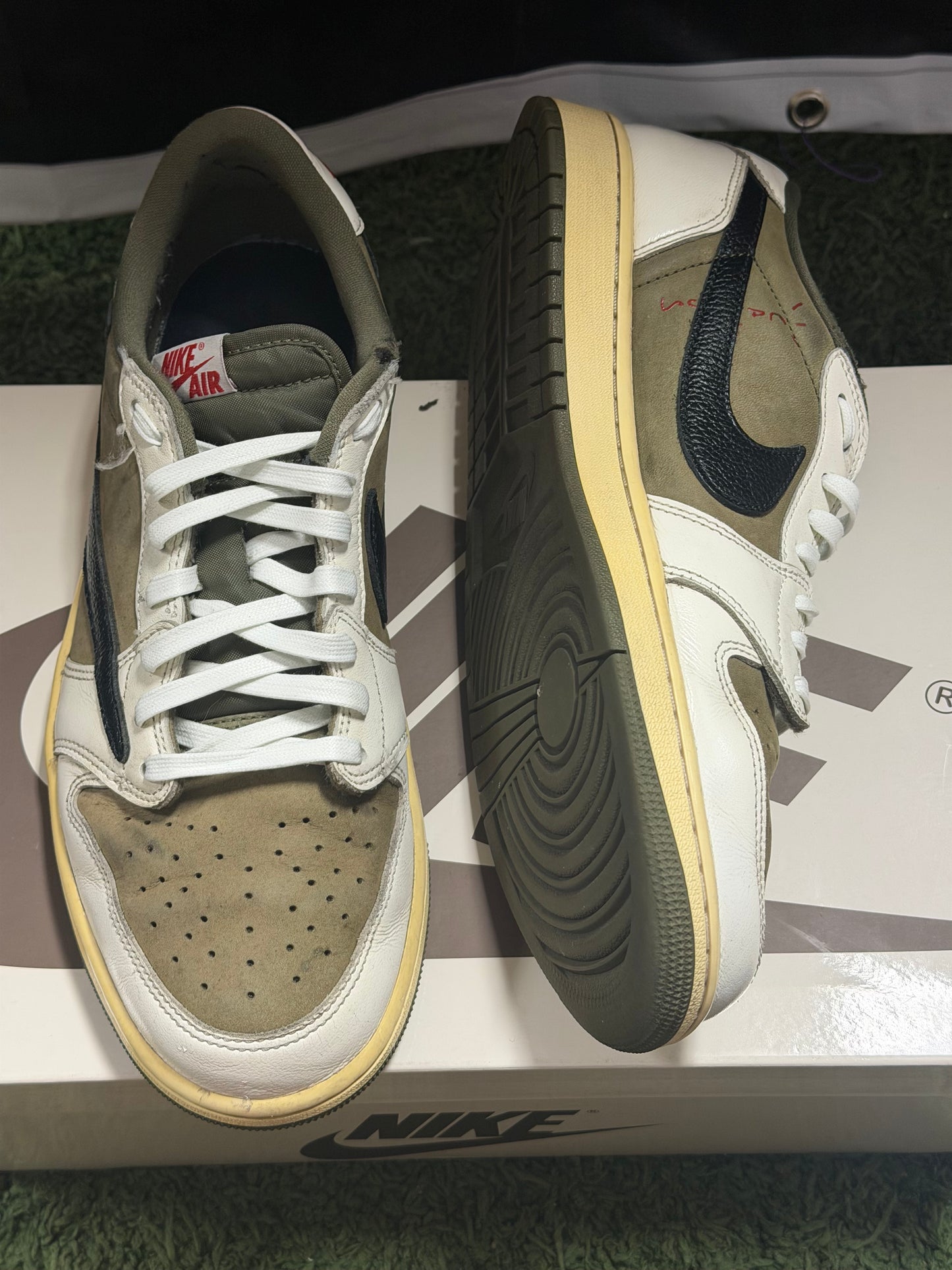 Jordan 1 Retro Low OG SP Travis Scott Medium Olive