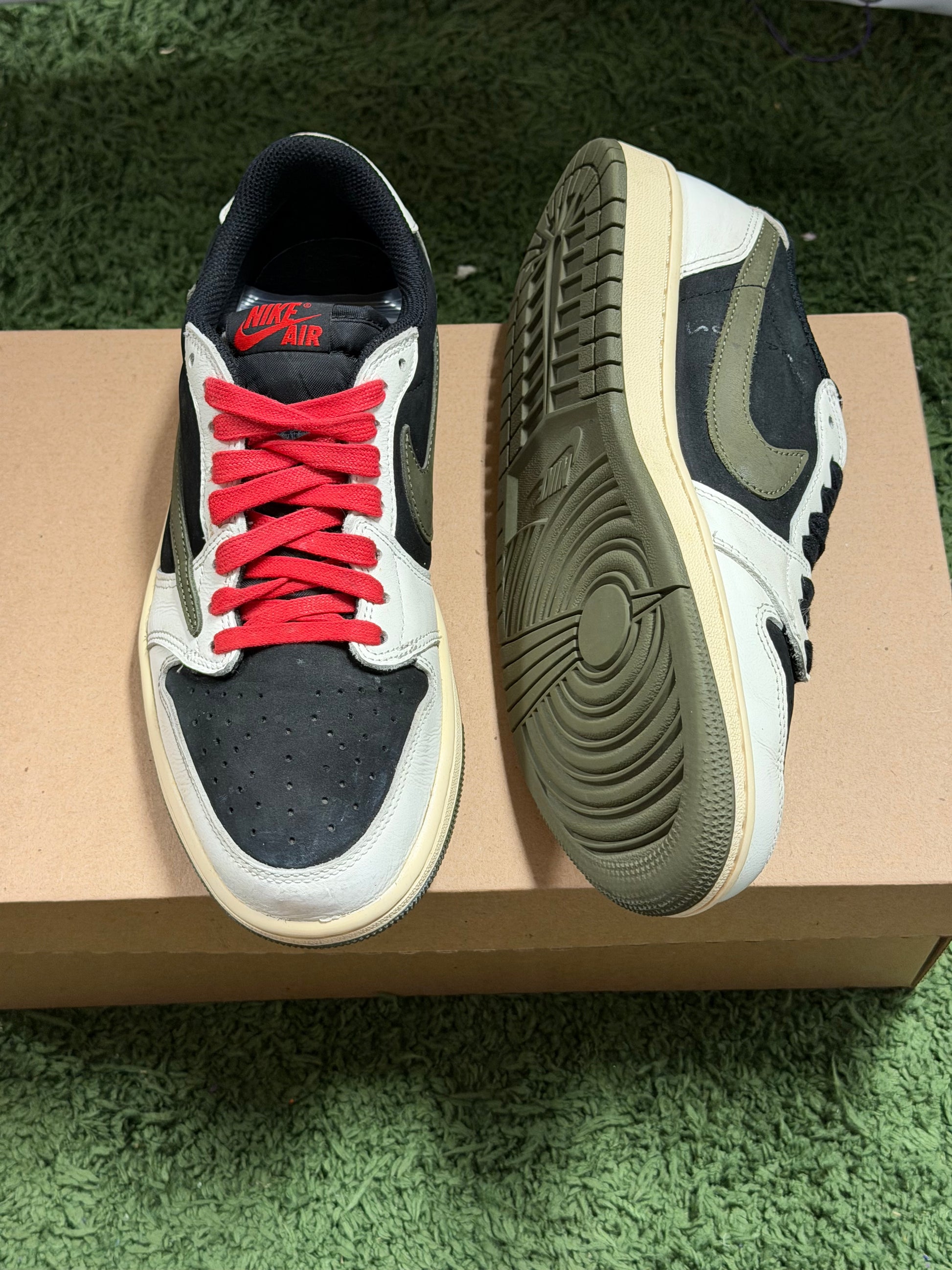 Jordan 1 Retro Low OG SP Travis Scott Olive (Women's)