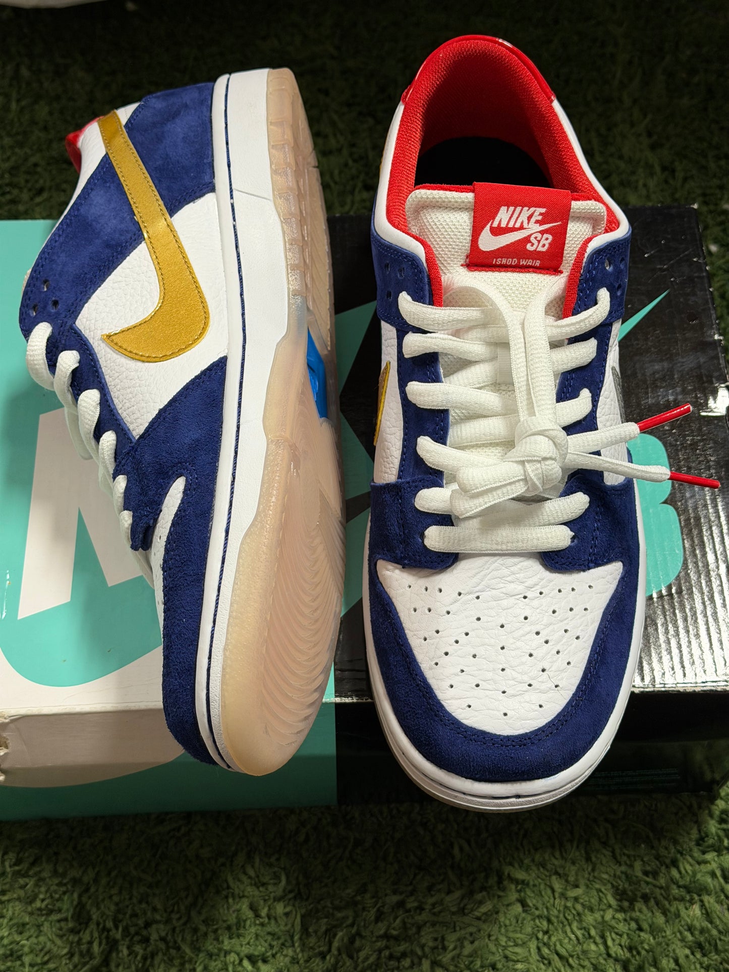 Nike SB Dunk Low Ishod Wair BMW