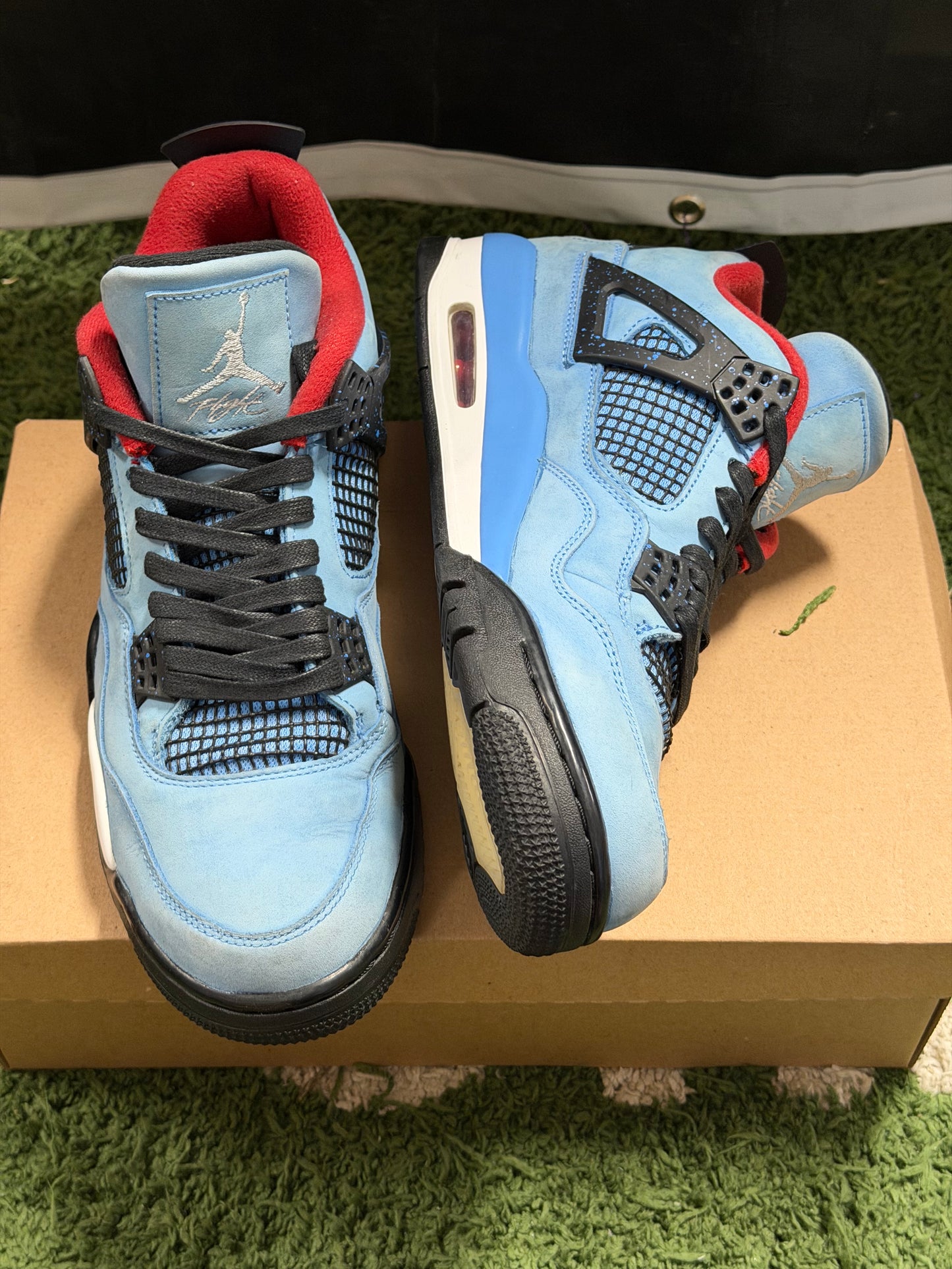 Jordan 4 Retro Travis Scott Cactus Jack