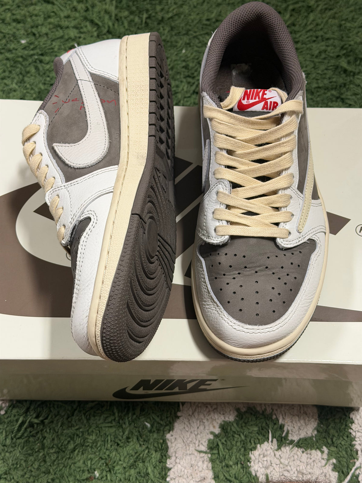 Jordan 1 Retro Low OG SP Travis Scott Reverse Mocha