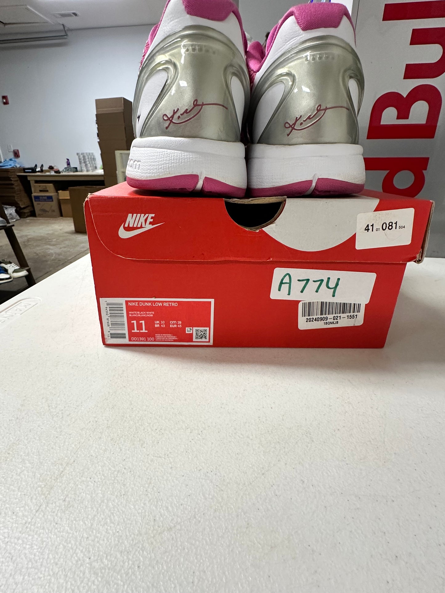 Nike Kobe 6 Kay Yow Think Pink (2011)