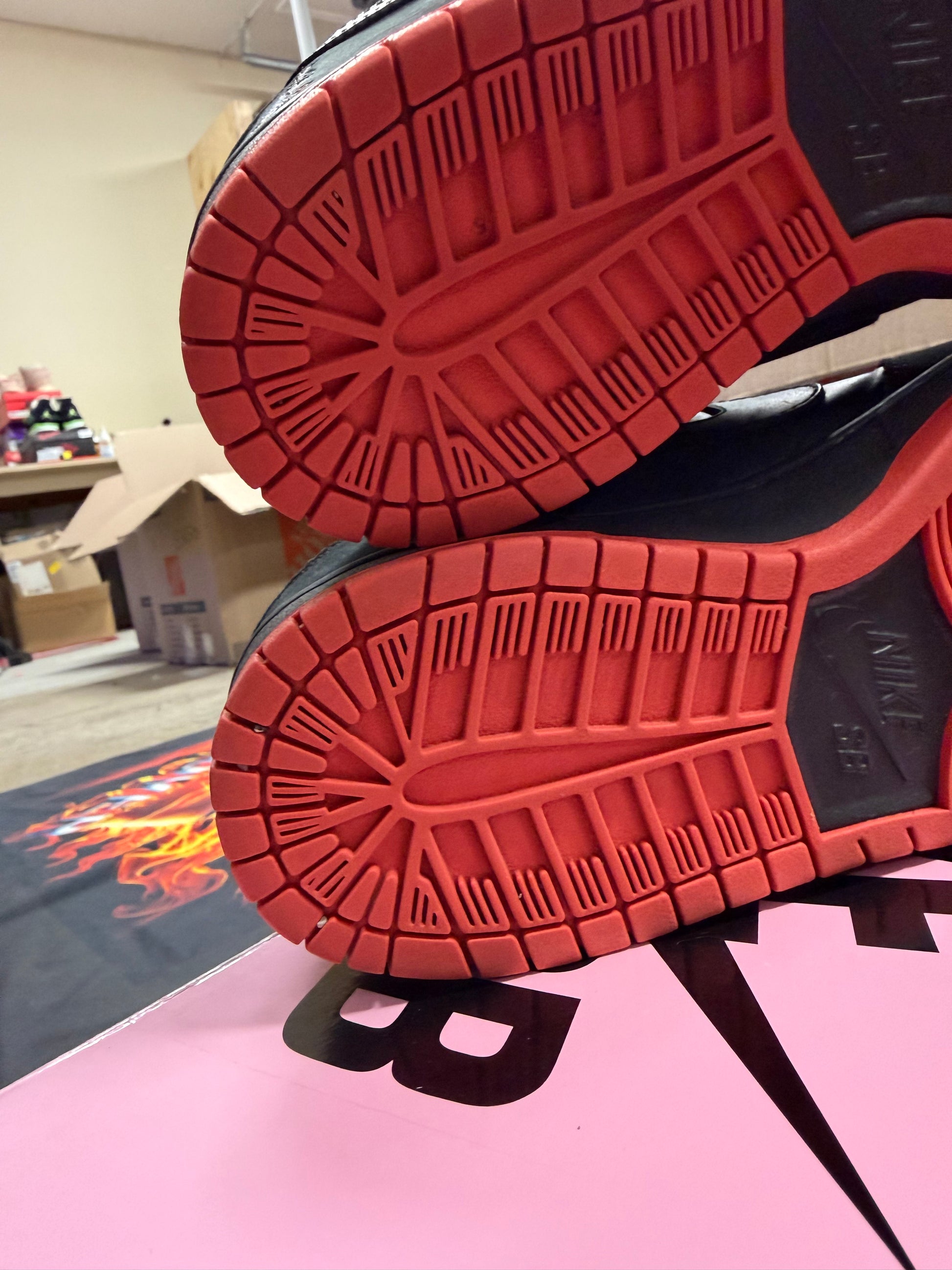 Nike SB Dunk Low Black Pigeon