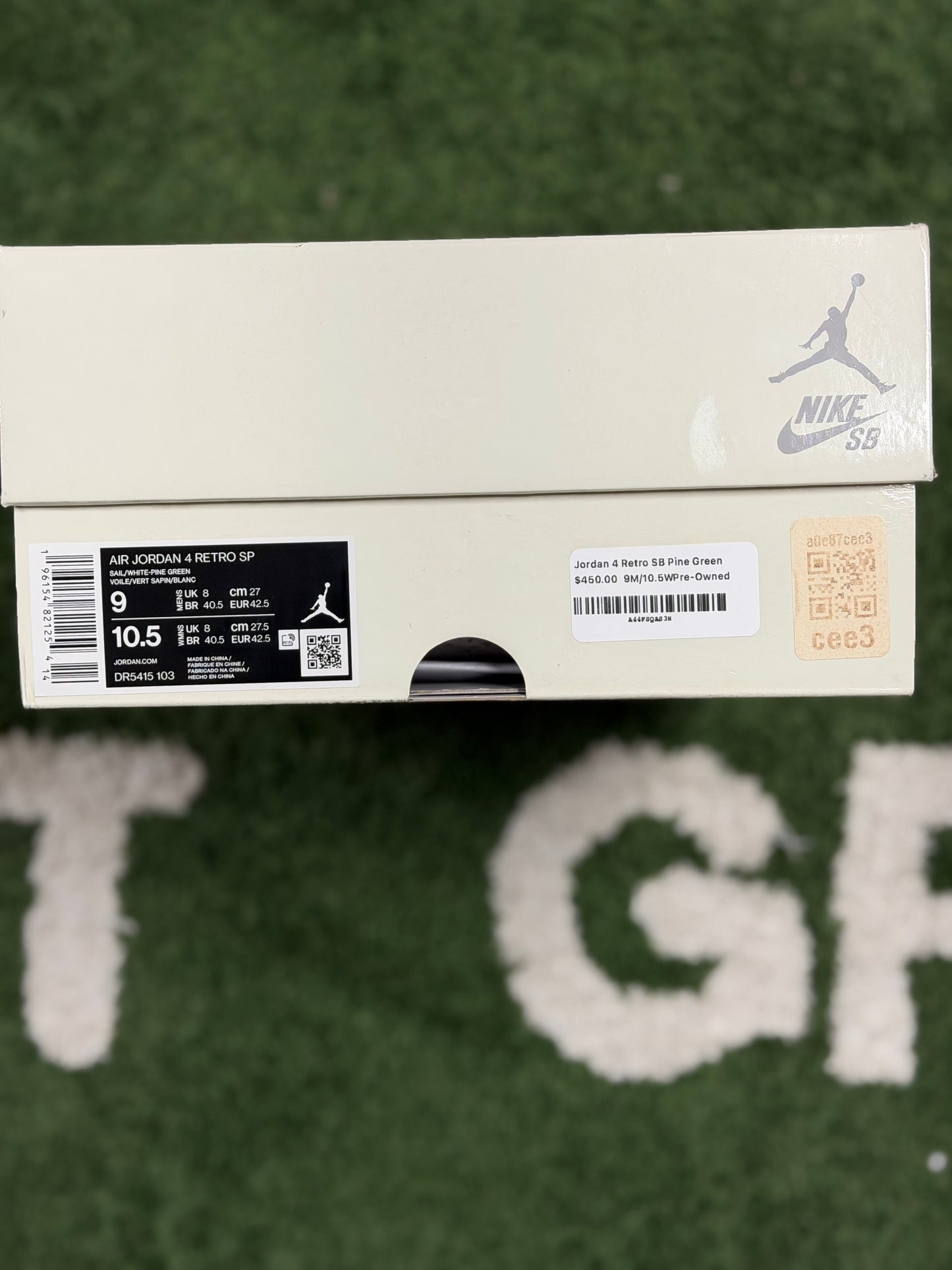 Jordan 4 Retro SB Pine Green