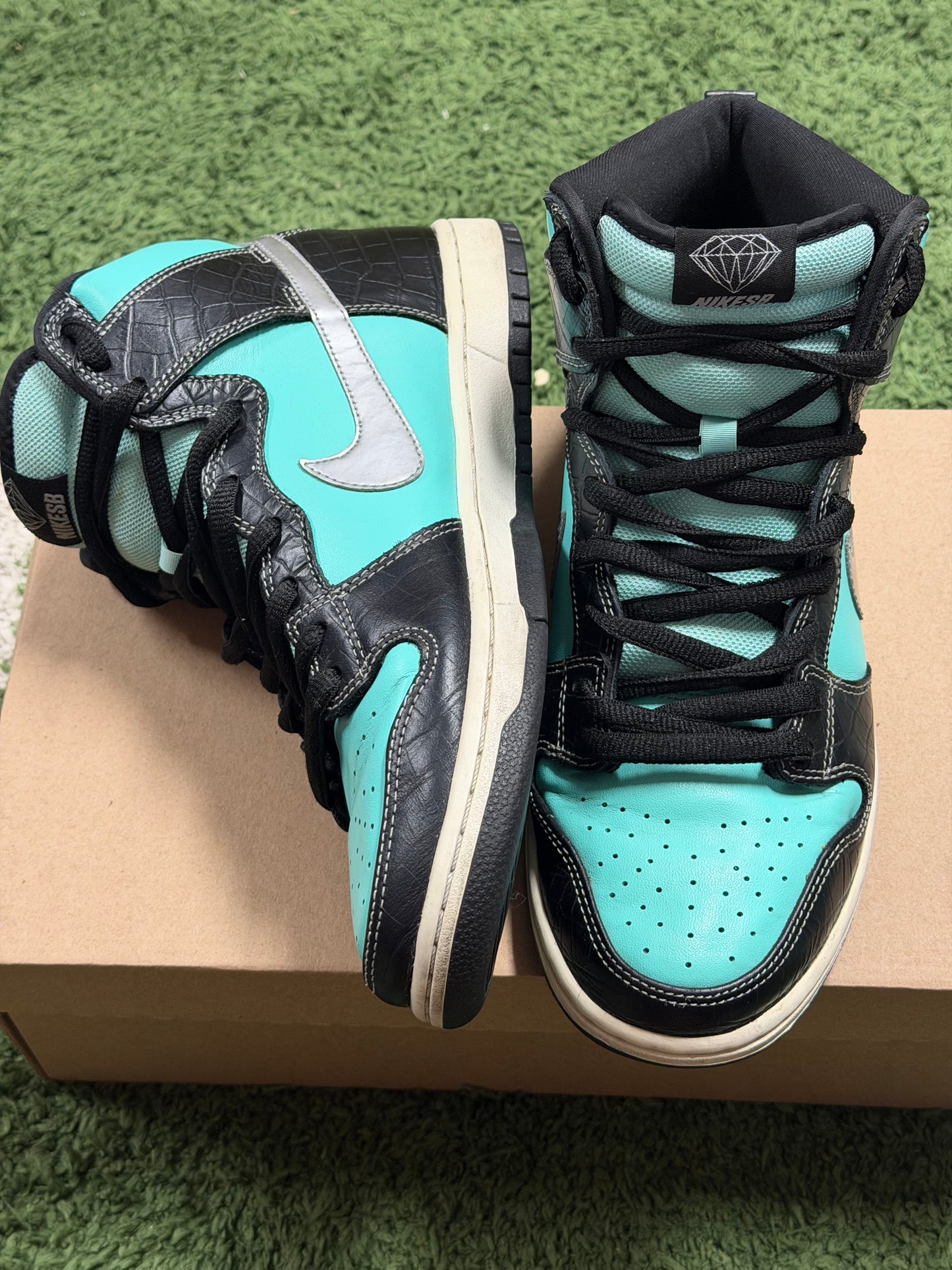 Nike SB Dunk High Diamond Supply Co.