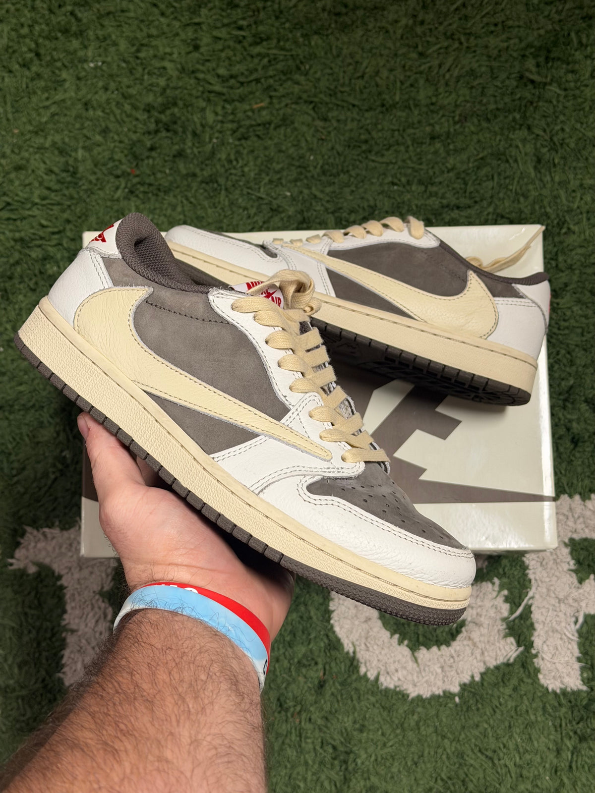 Jordan 1 Retro Low OG SP Travis Scott Reverse Mocha