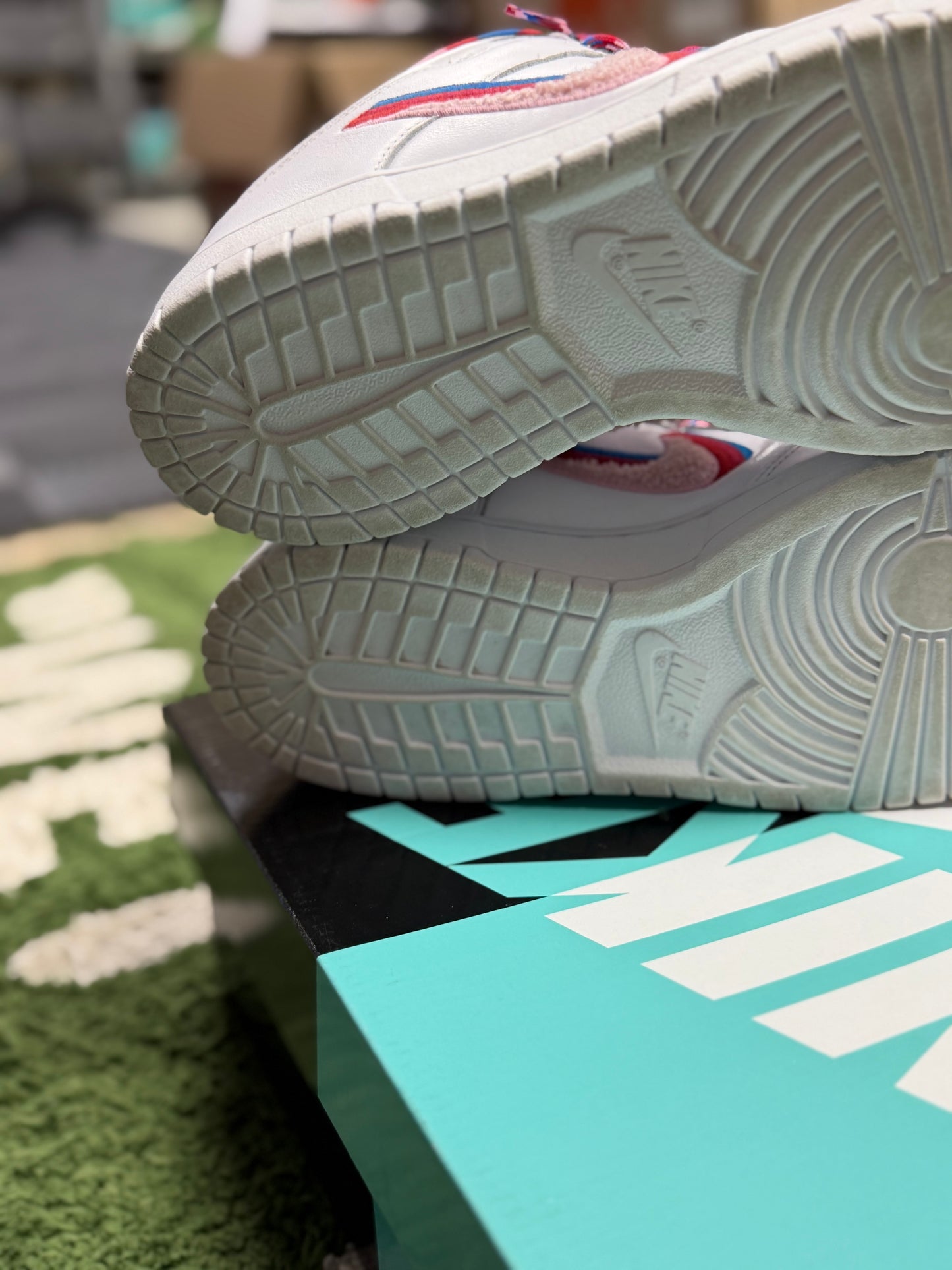 Nike SB Dunk Low Parra