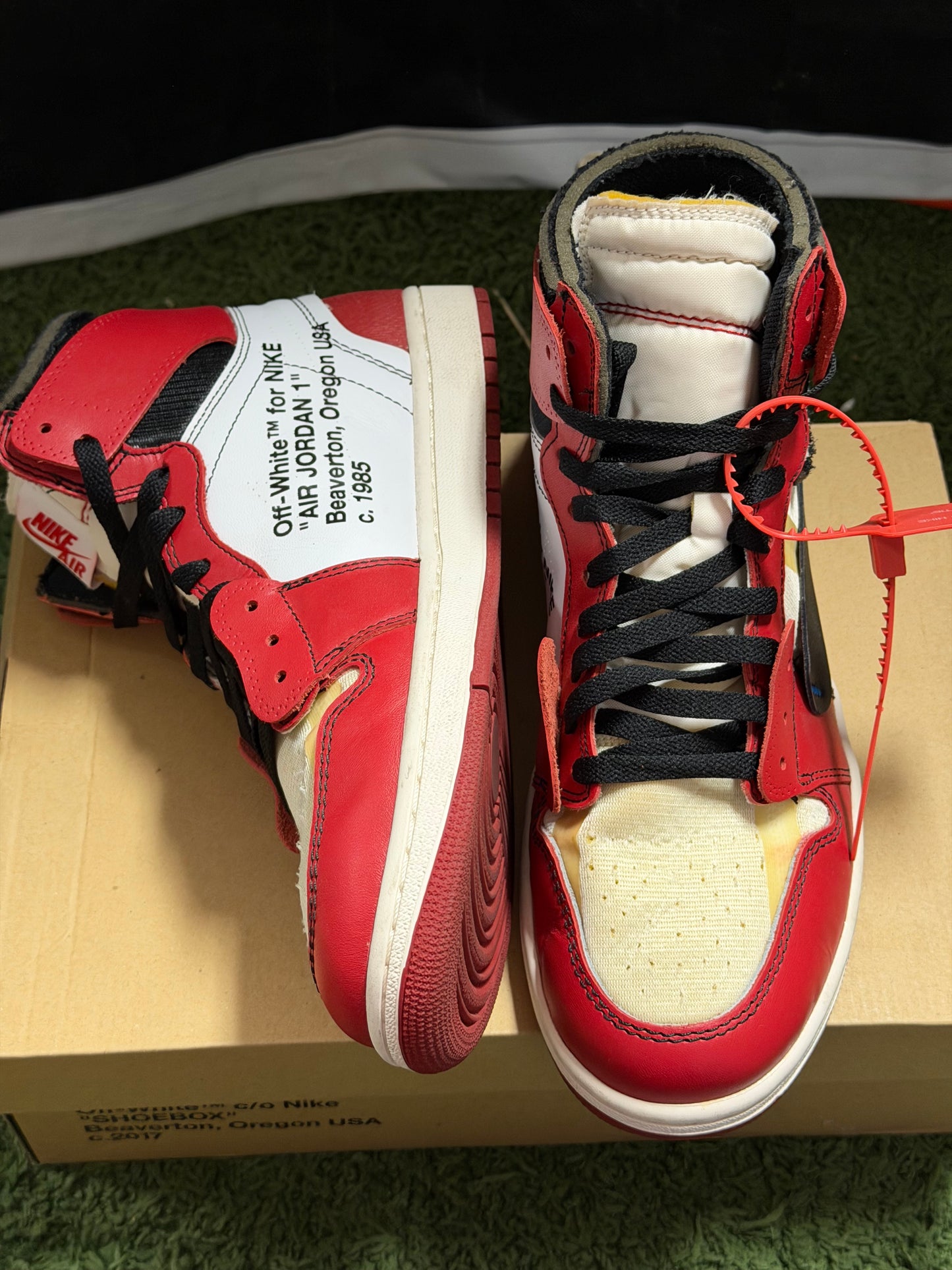 Jordan 1 Retro High Off-White Chicago