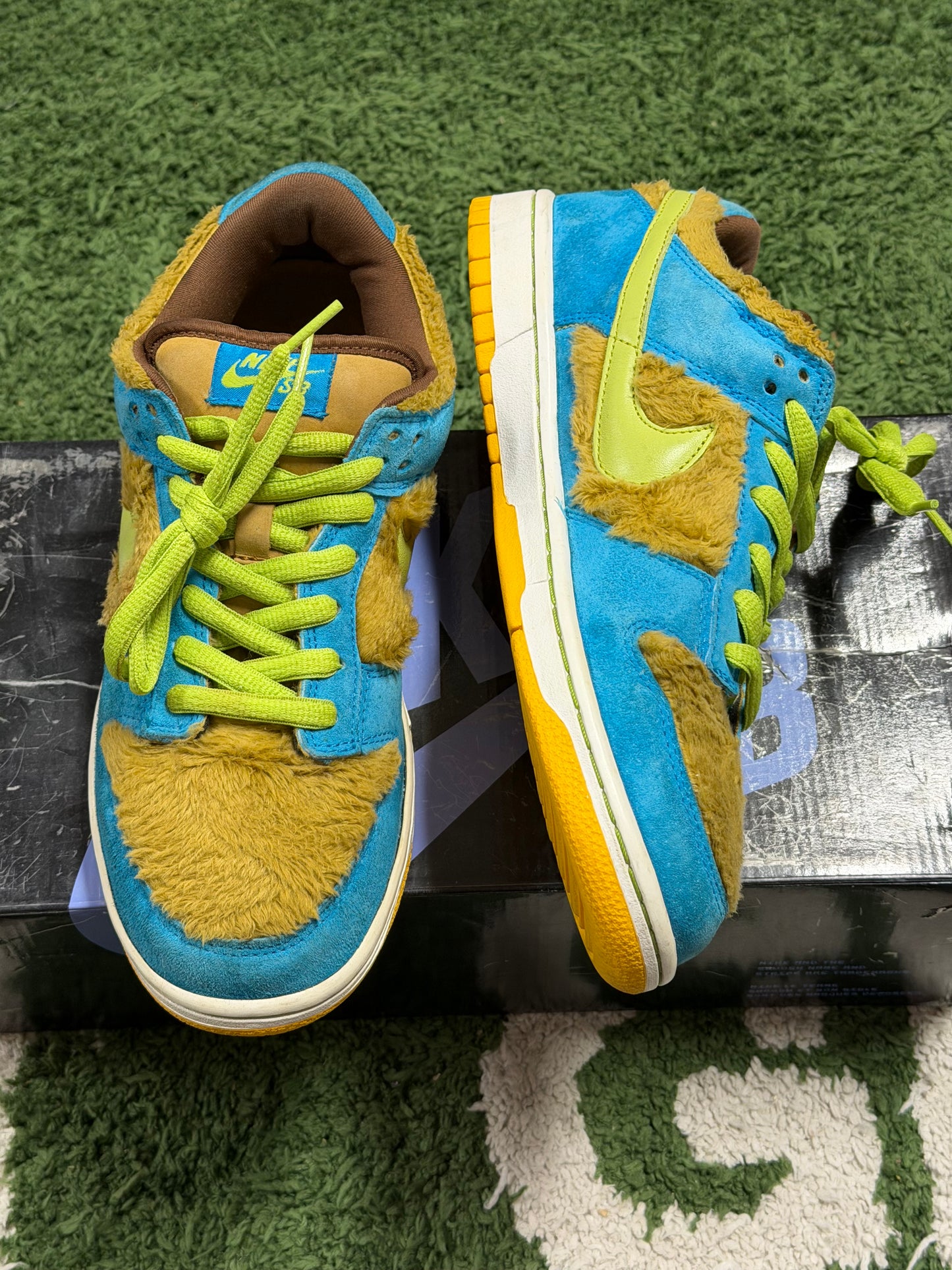 Nike SB Dunk Low Baby Bear