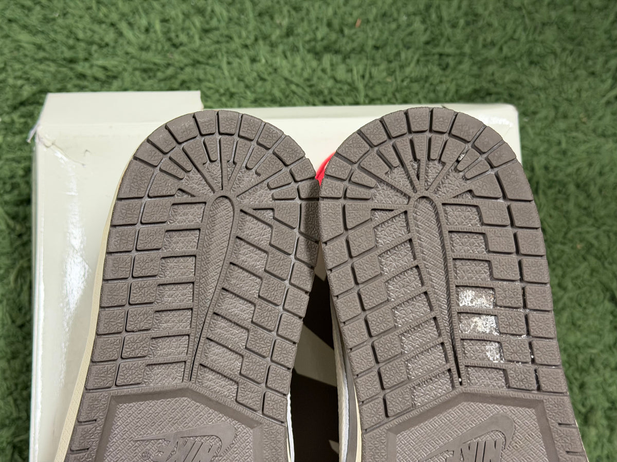 Jordan 1 Retro Low OG SP Travis Scott Reverse Mocha