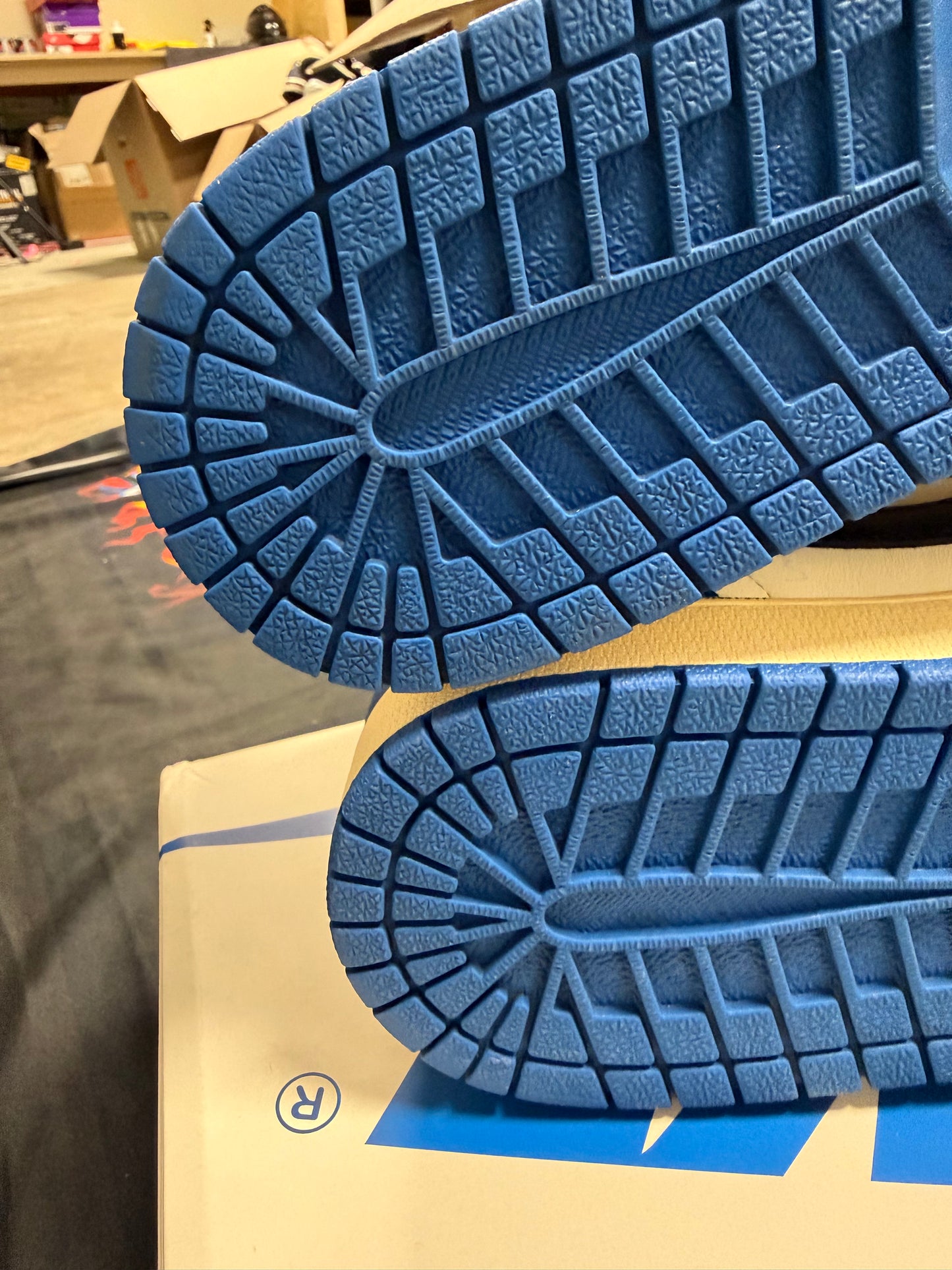 Jordan 1 Retro Low OG SP Fragment x Travis Scott