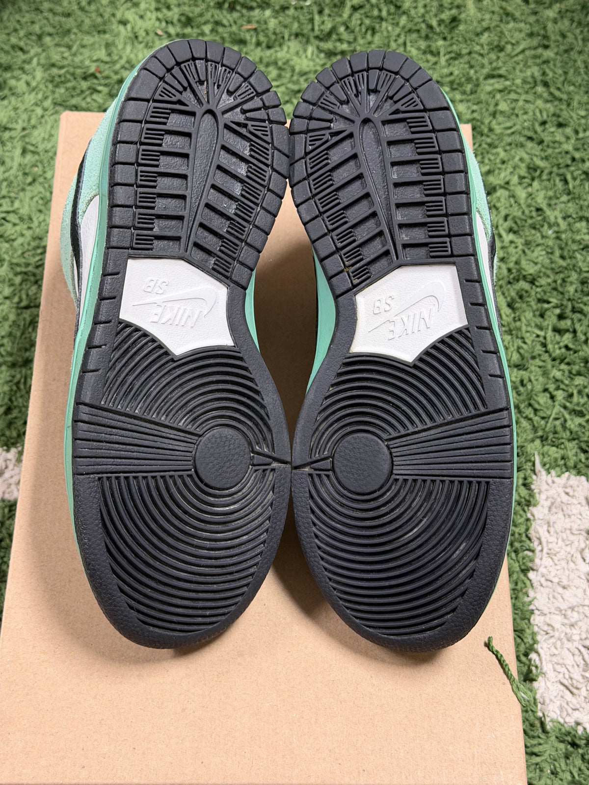Nike SB Dunk Low Sea Crystal