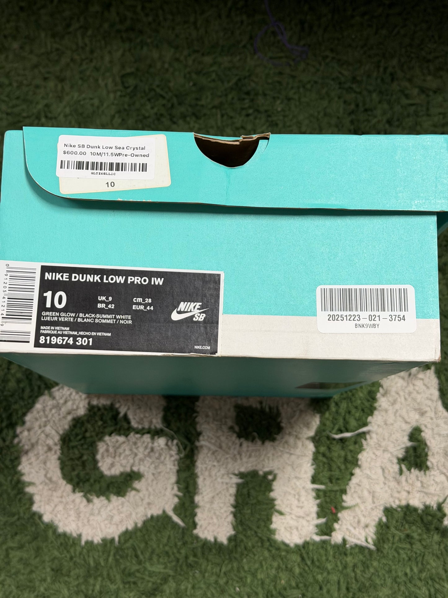 Nike SB Dunk Low Sea Crystal