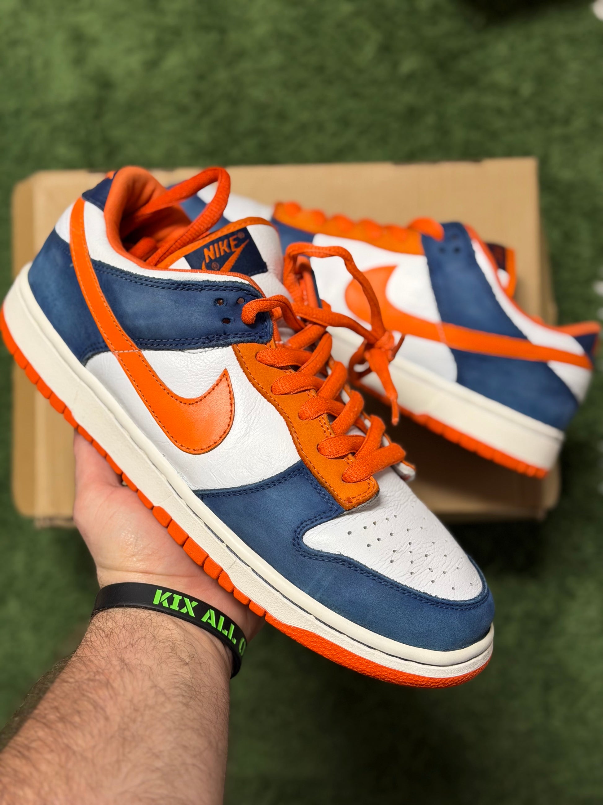 Nike SB Dunk Low Broncos