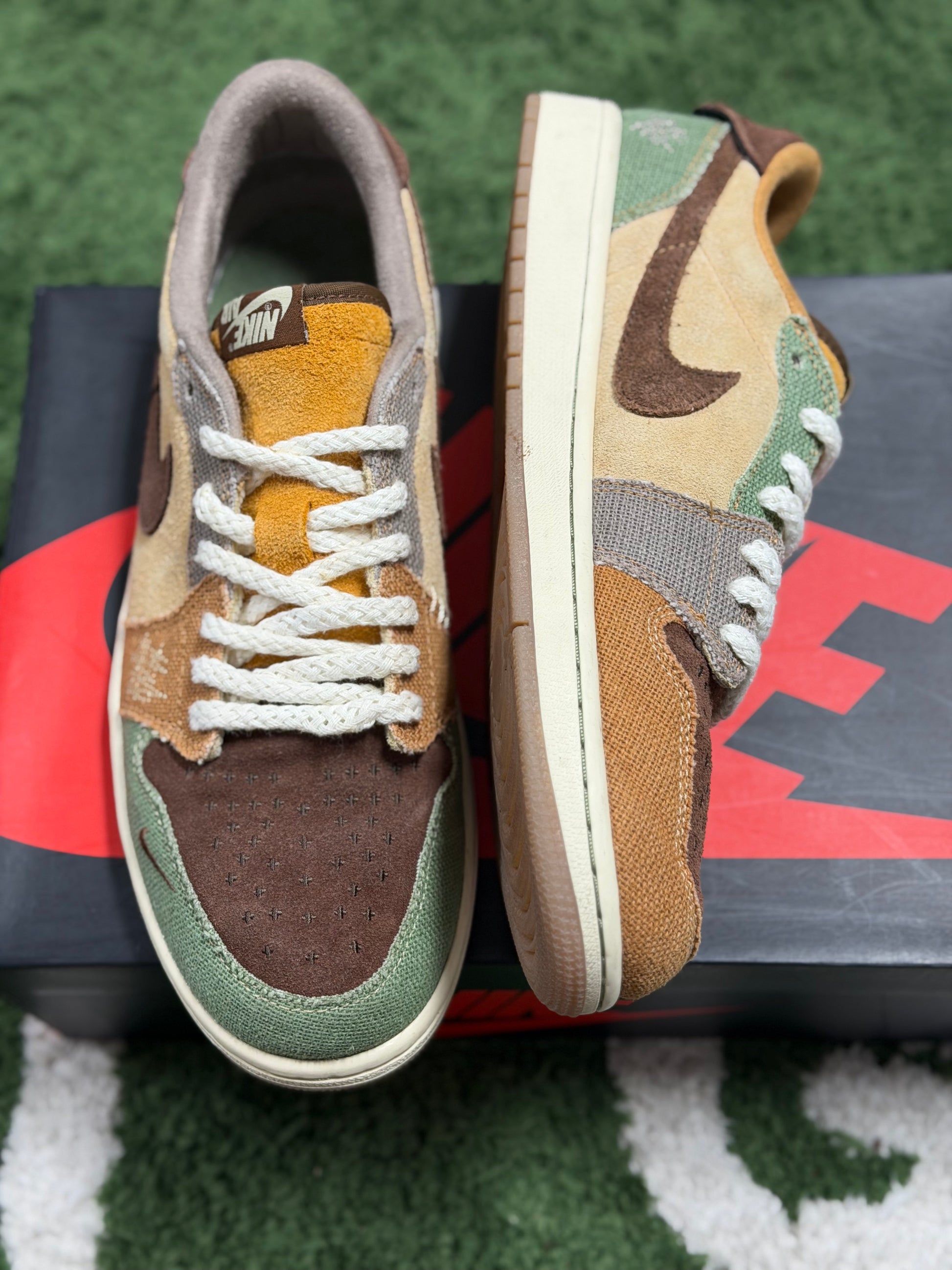 Jordan 1 Retro Low OG Zion Williamson Voodoo
