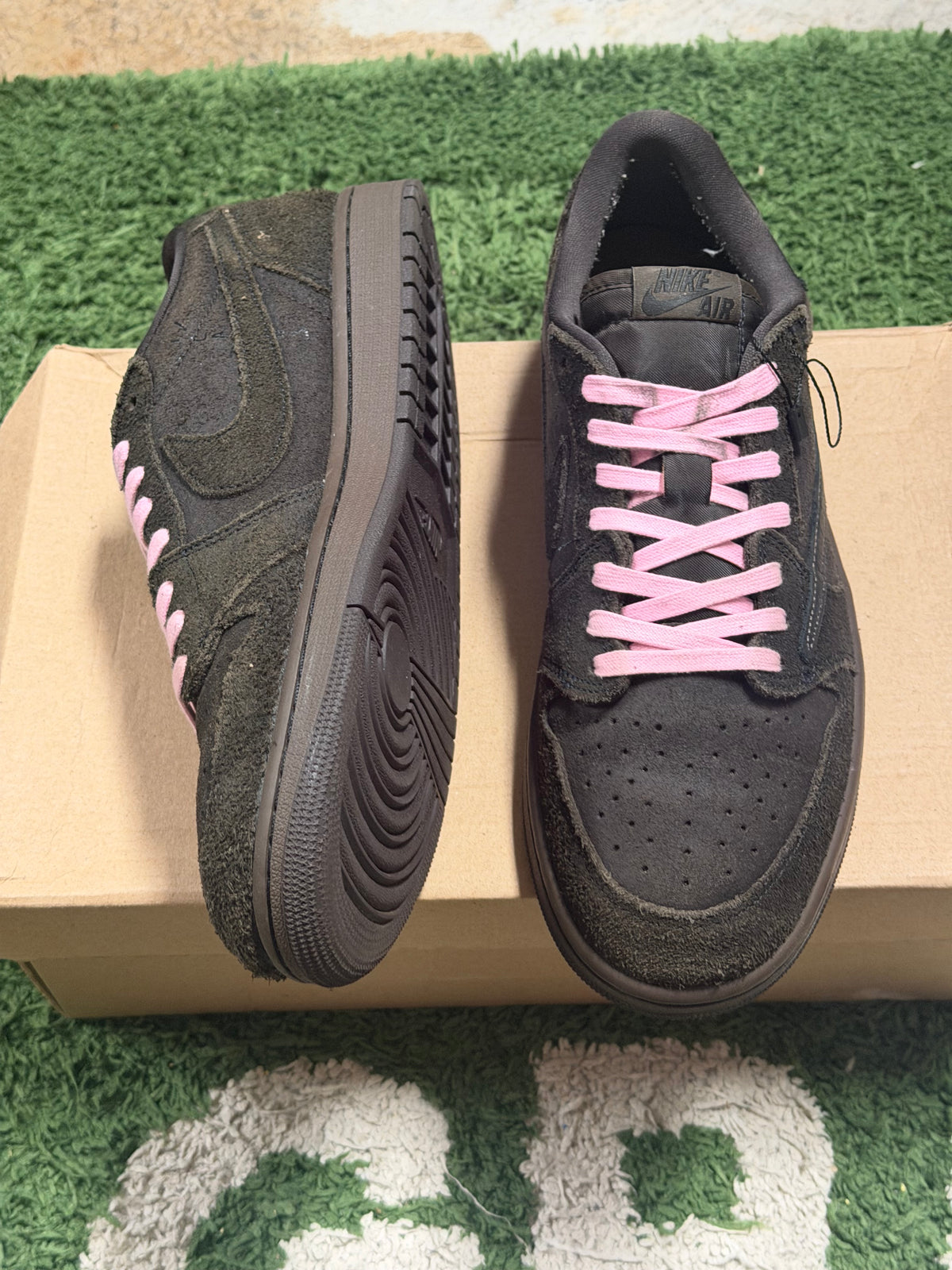 Jordan 1 Retro Low OG SP Travis Scott Velvet Brown