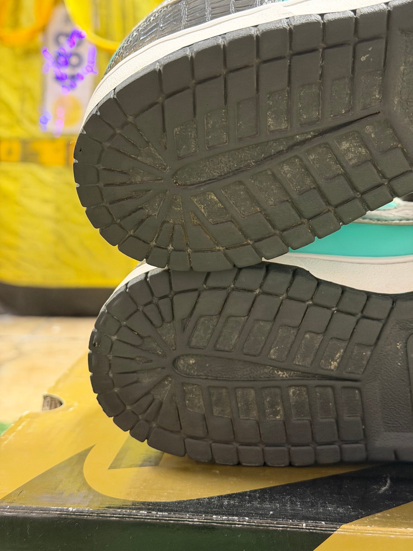 Nike SB Dunk Low Diamond Supply Co.