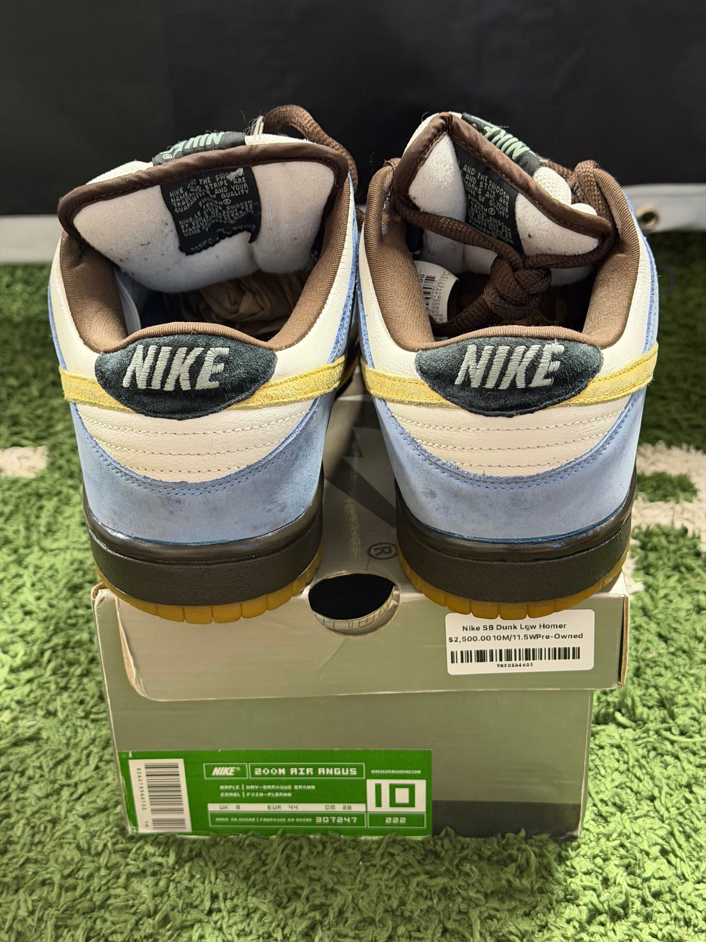Nike SB Dunk Low Homer
