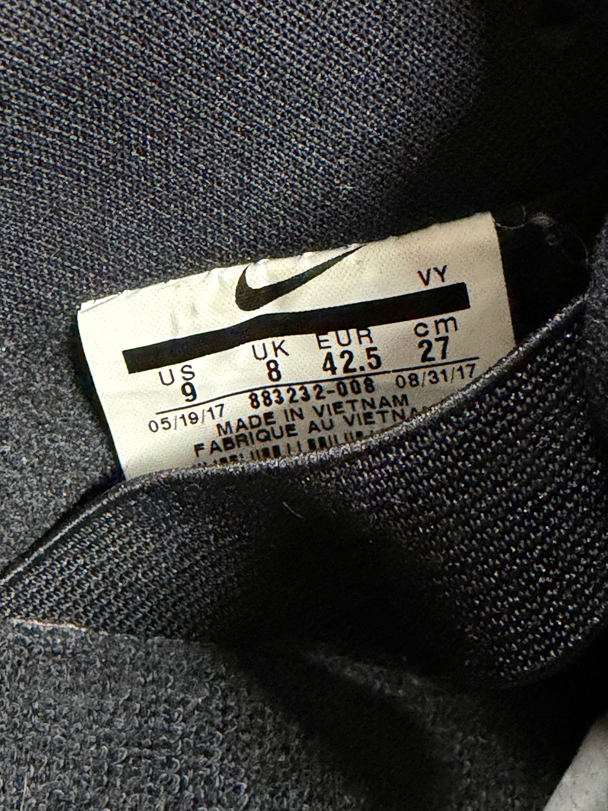 Nike SB Dunk Low Black Pigeon