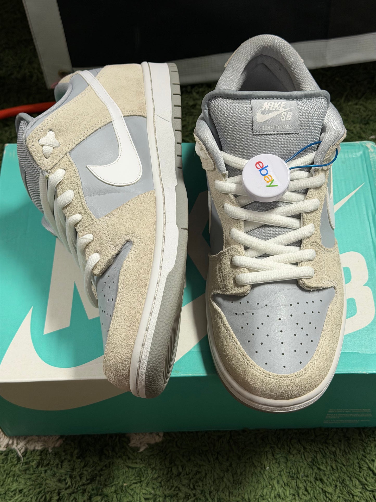 Nike SB Dunk Low Summit White Wolf Grey