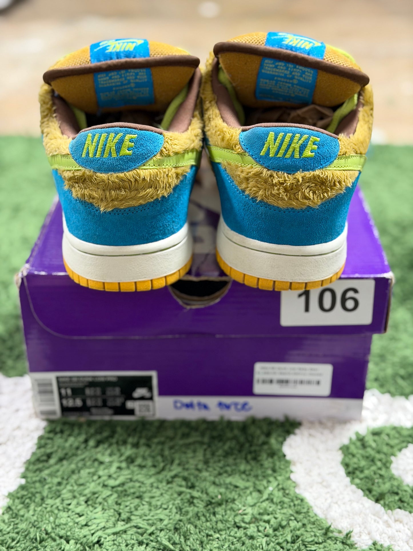 Nike SB Dunk Low Baby Bear