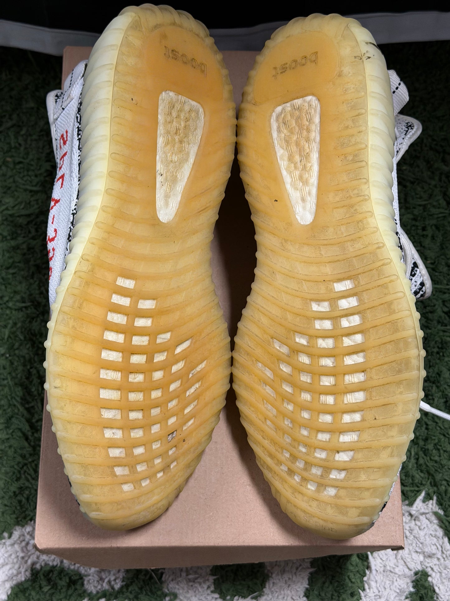 adidas Yeezy Boost 350 V2 Zebra