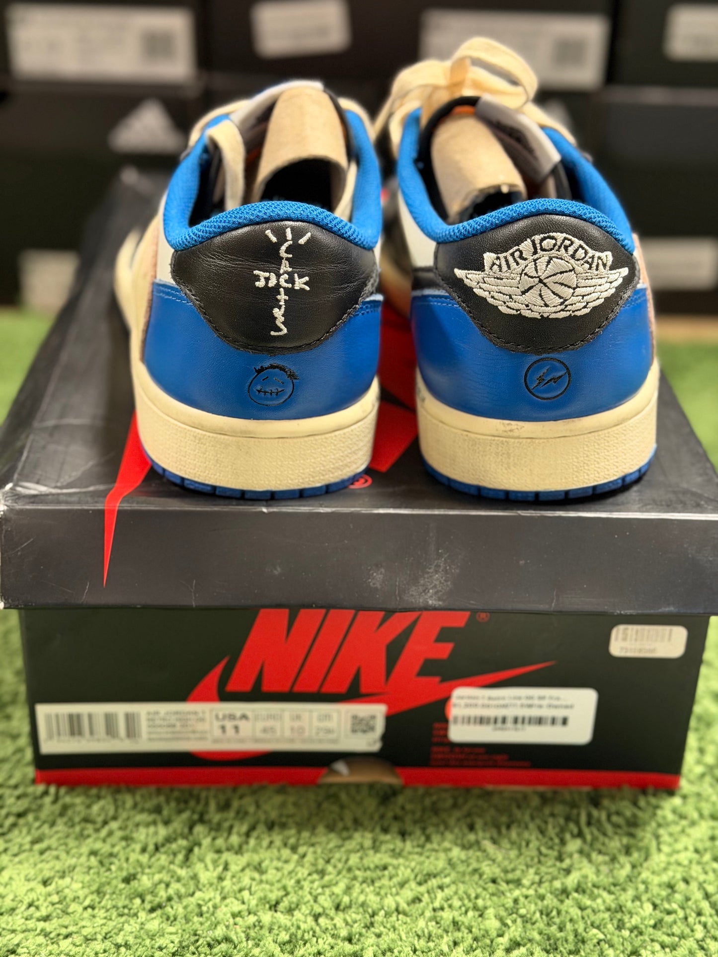 Jordan 1 Retro Low OG SP Fragment x Travis Scott