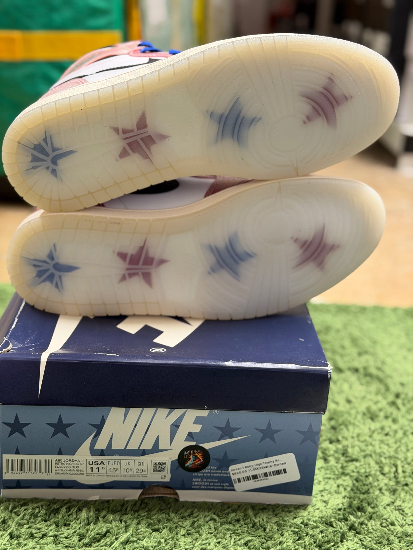 Jordan 1 Retro High Trophy Room Chicago (Friends and Family) (W/ Blue Laces)