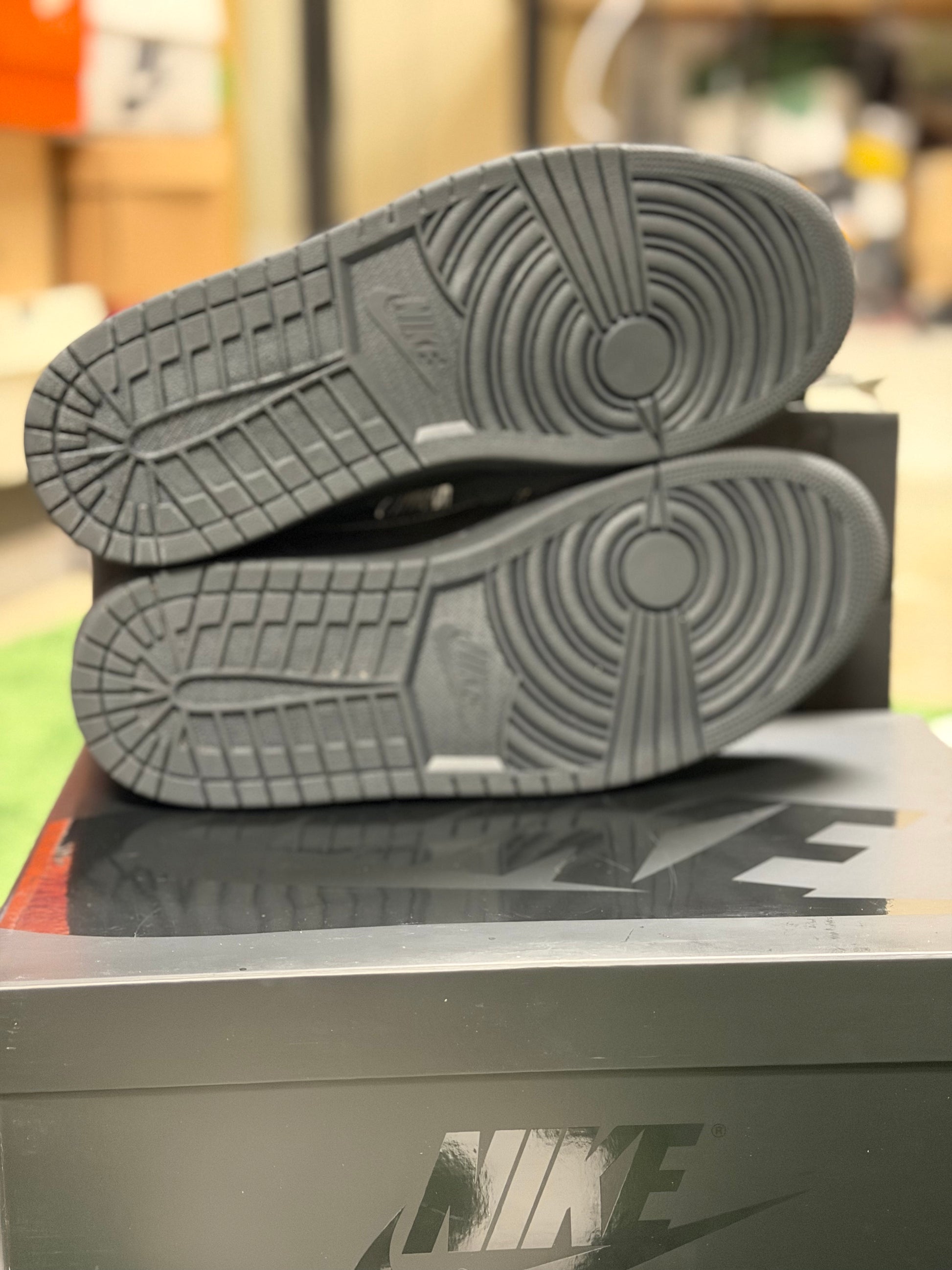 Jordan 1 Retro Low OG SP Travis Scott Black Phantom