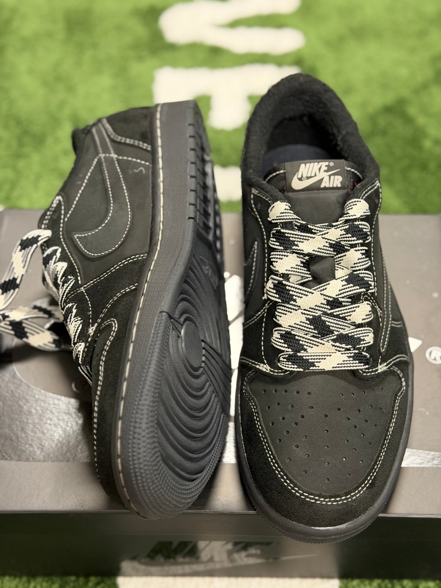 Jordan 1 Retro Low OG SP Travis Scott Black Phantom