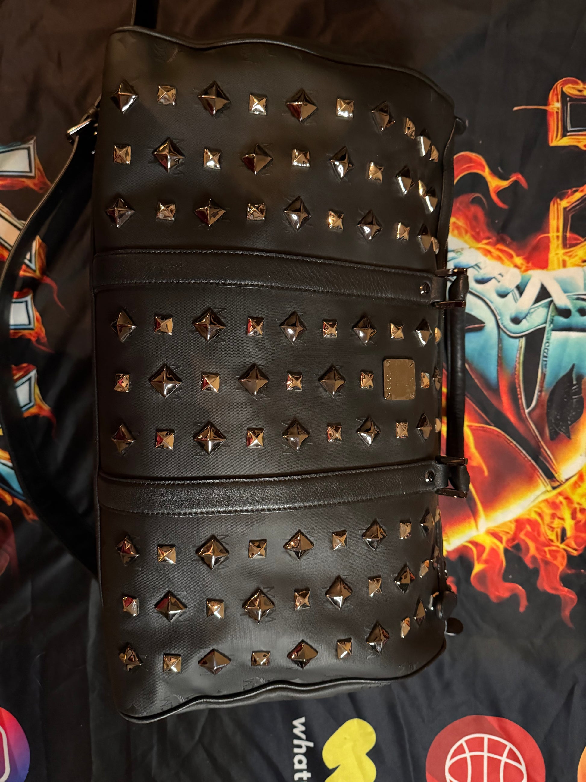 MCM STUDDED TRAVLER VISETOS