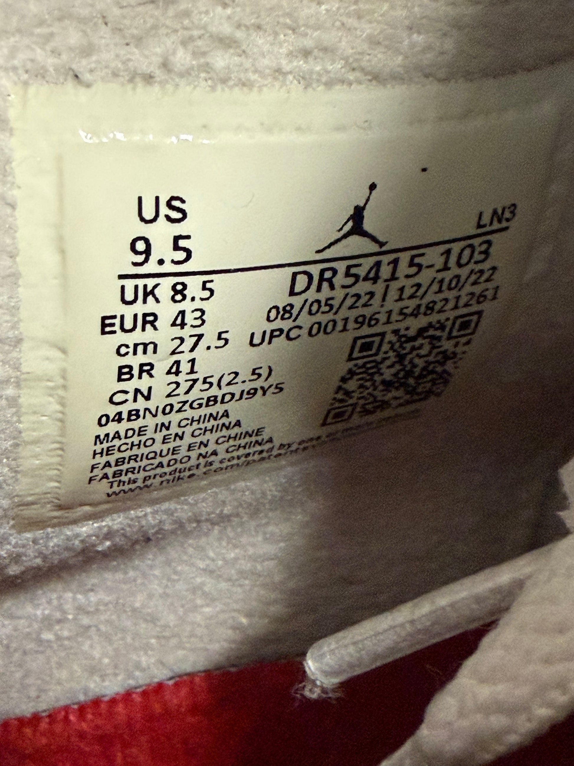 Jordan 4 Retro SB Pine Green