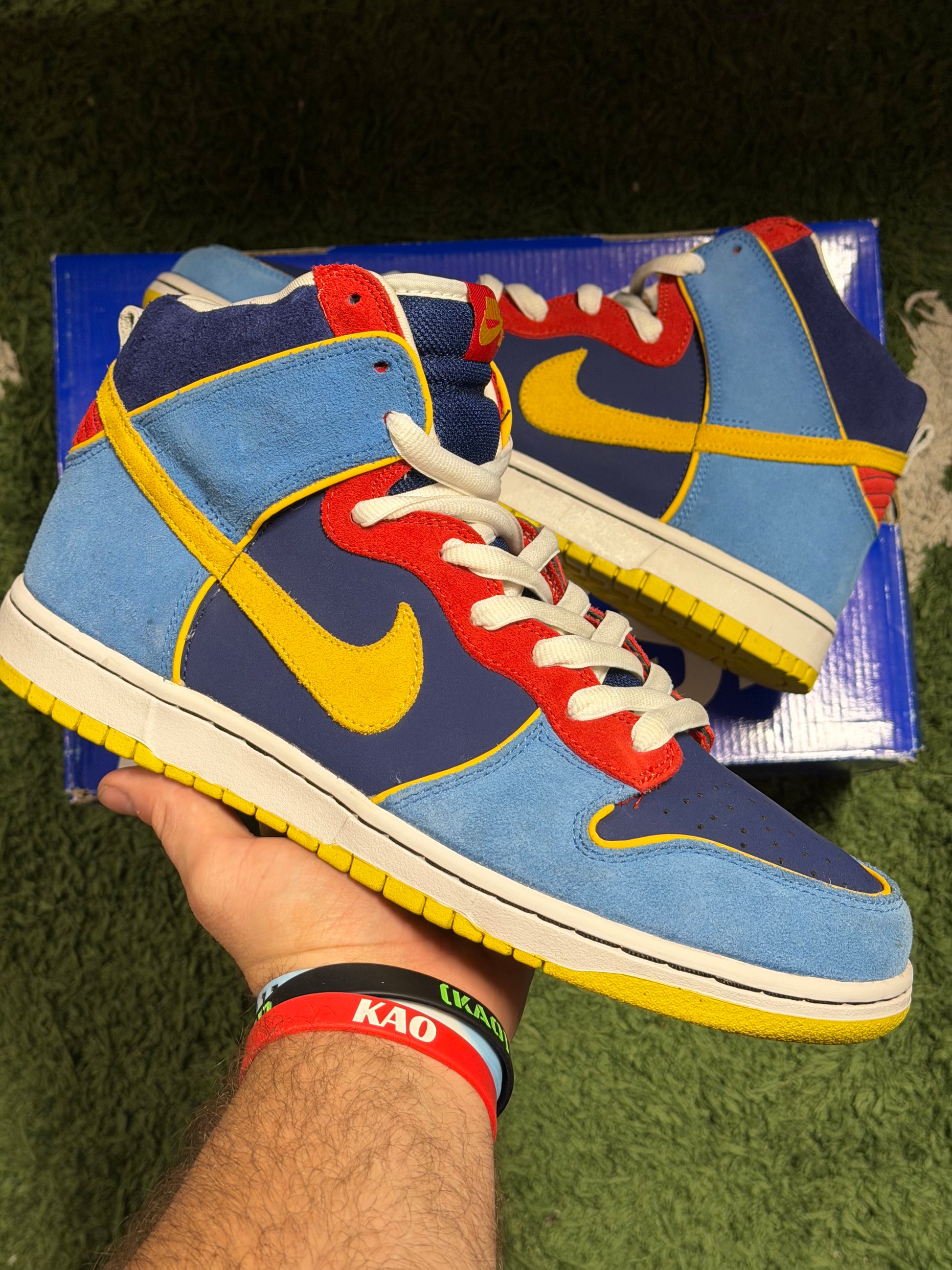 Nike SB Dunk High Pacman