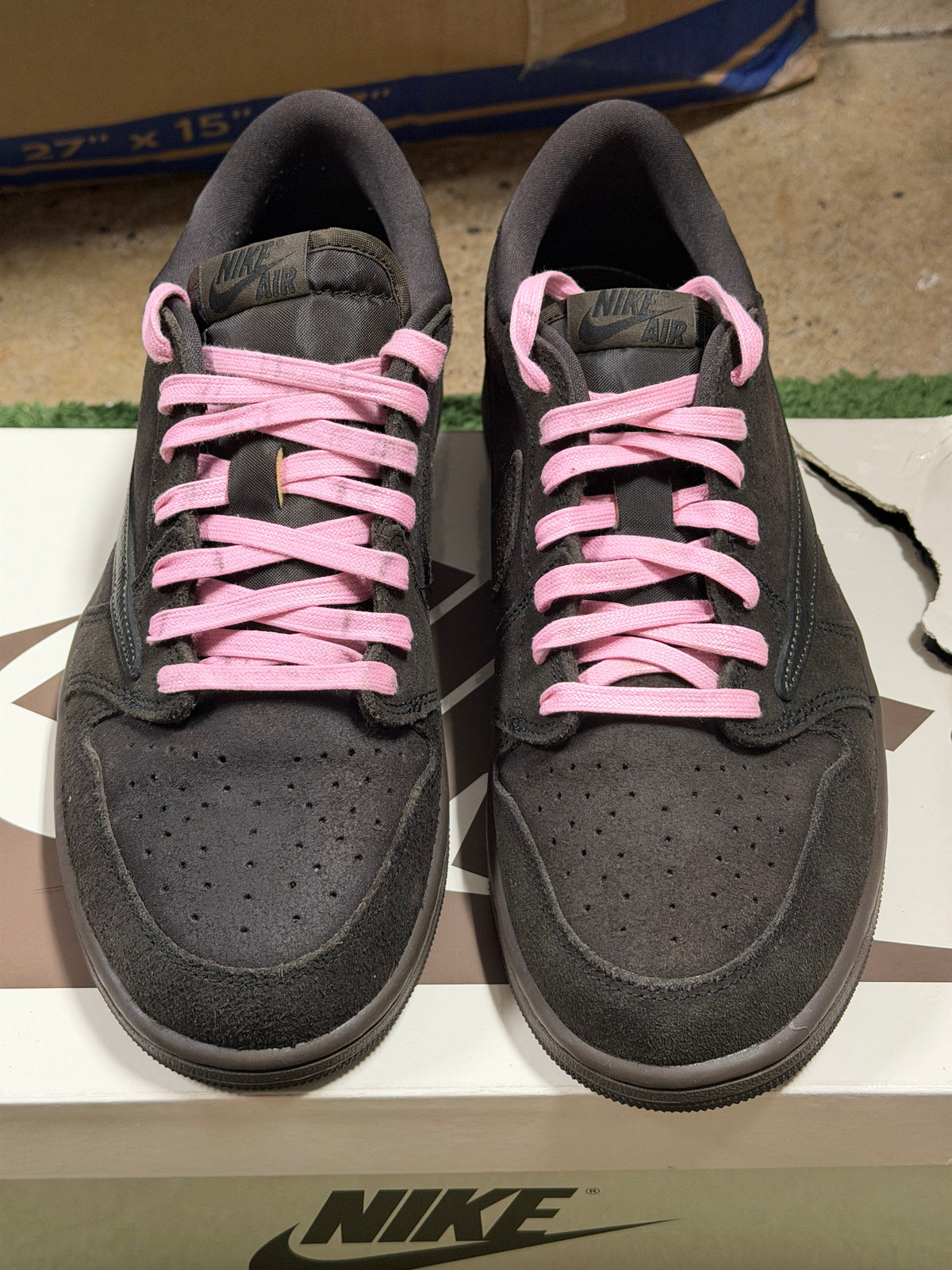 Jordan 1 Retro Low OG SP Travis Scott Velvet Brown