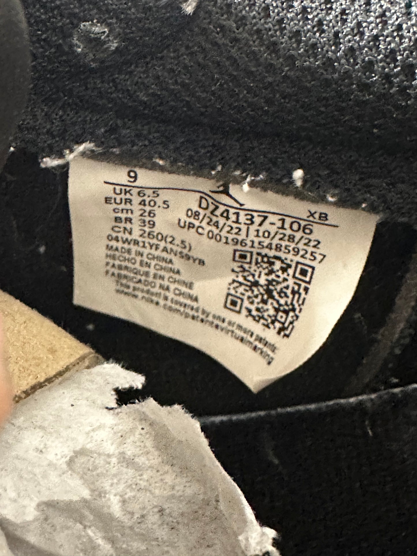 JORDAN 1 LOW TRAVIS SCOTT OLIVE