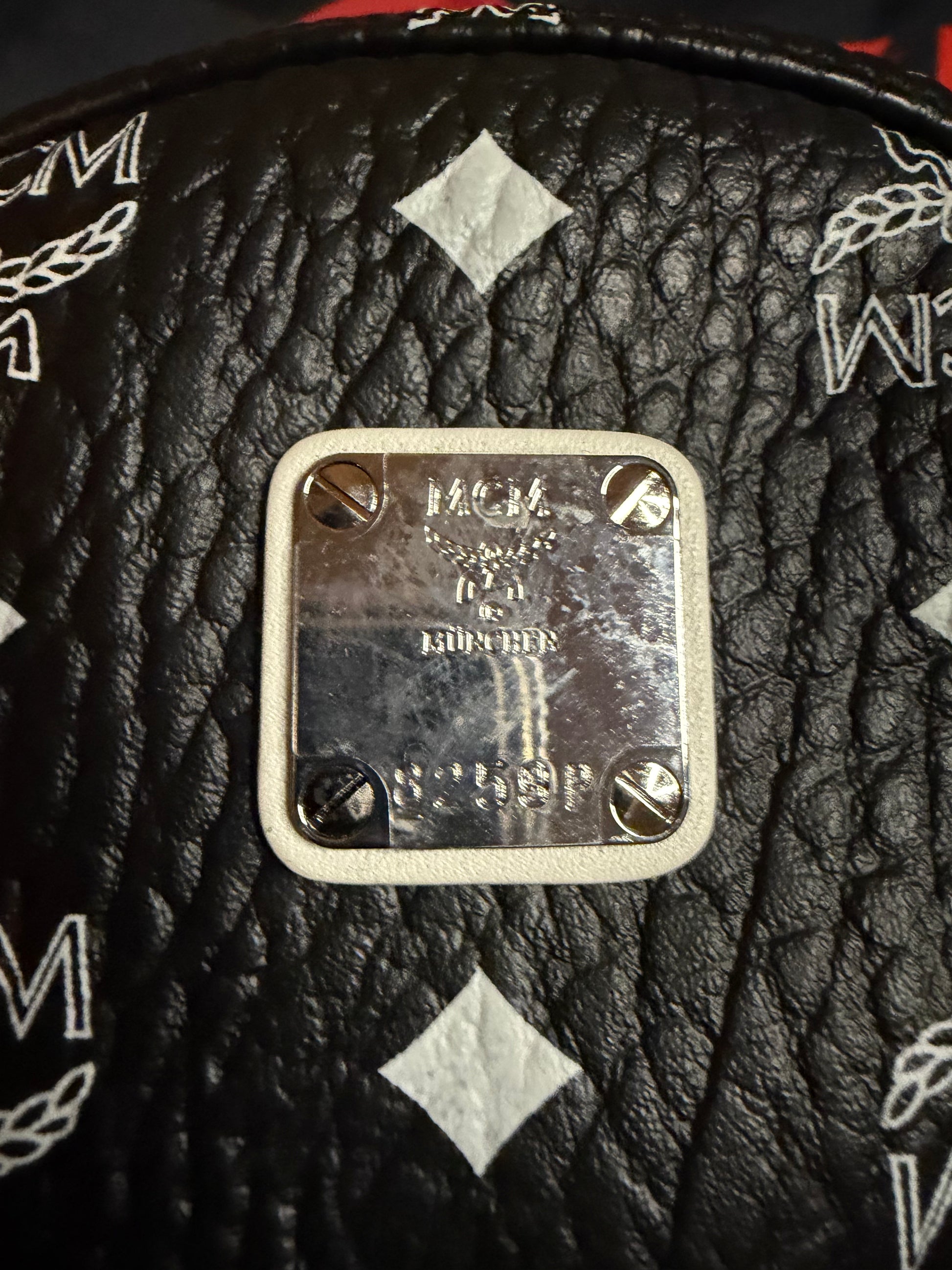 MCM Dietrich Laurel Backpack Visetos White Logo Medium Black