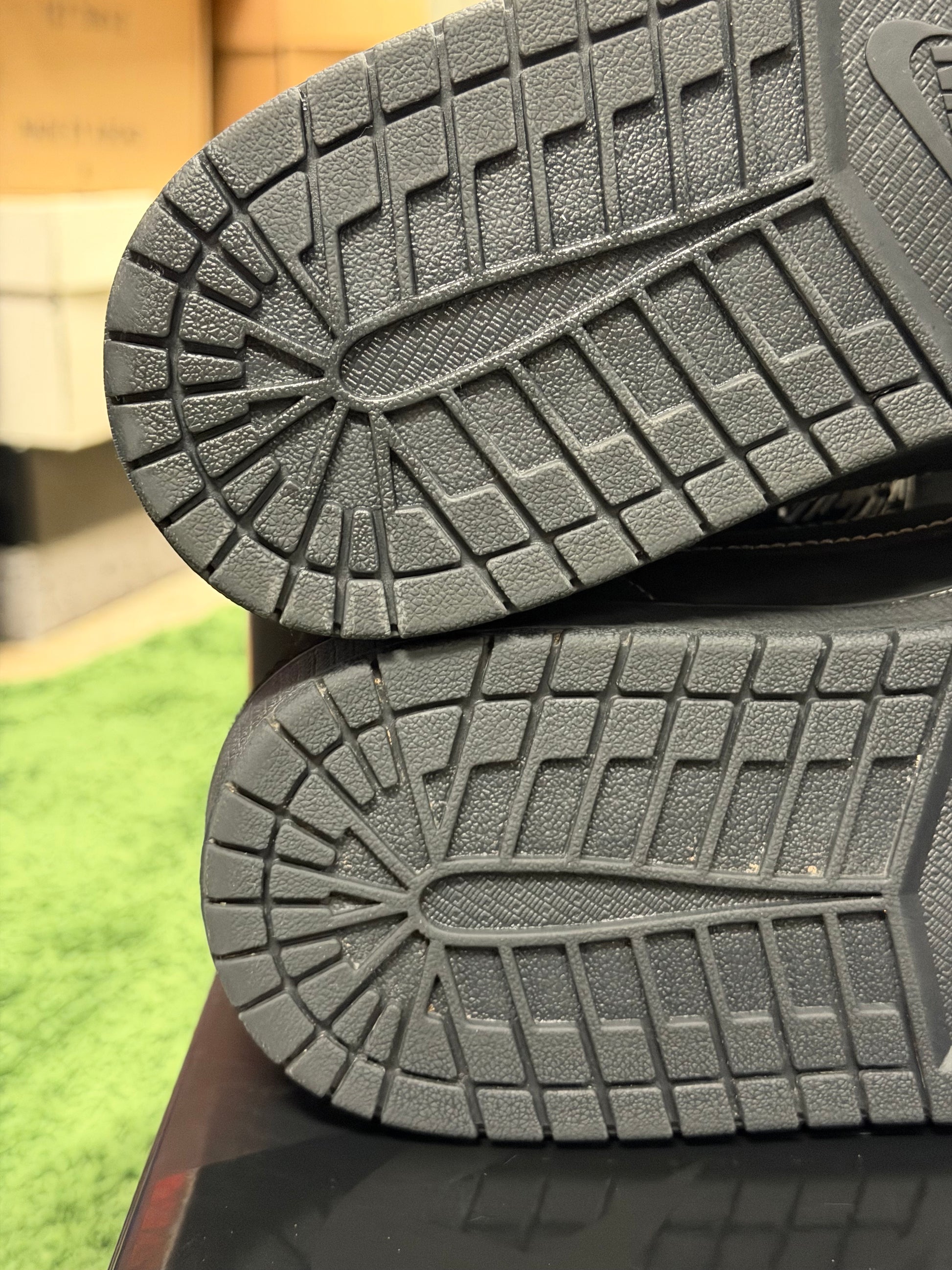 Jordan 1 Retro Low OG SP Travis Scott Black Phantom