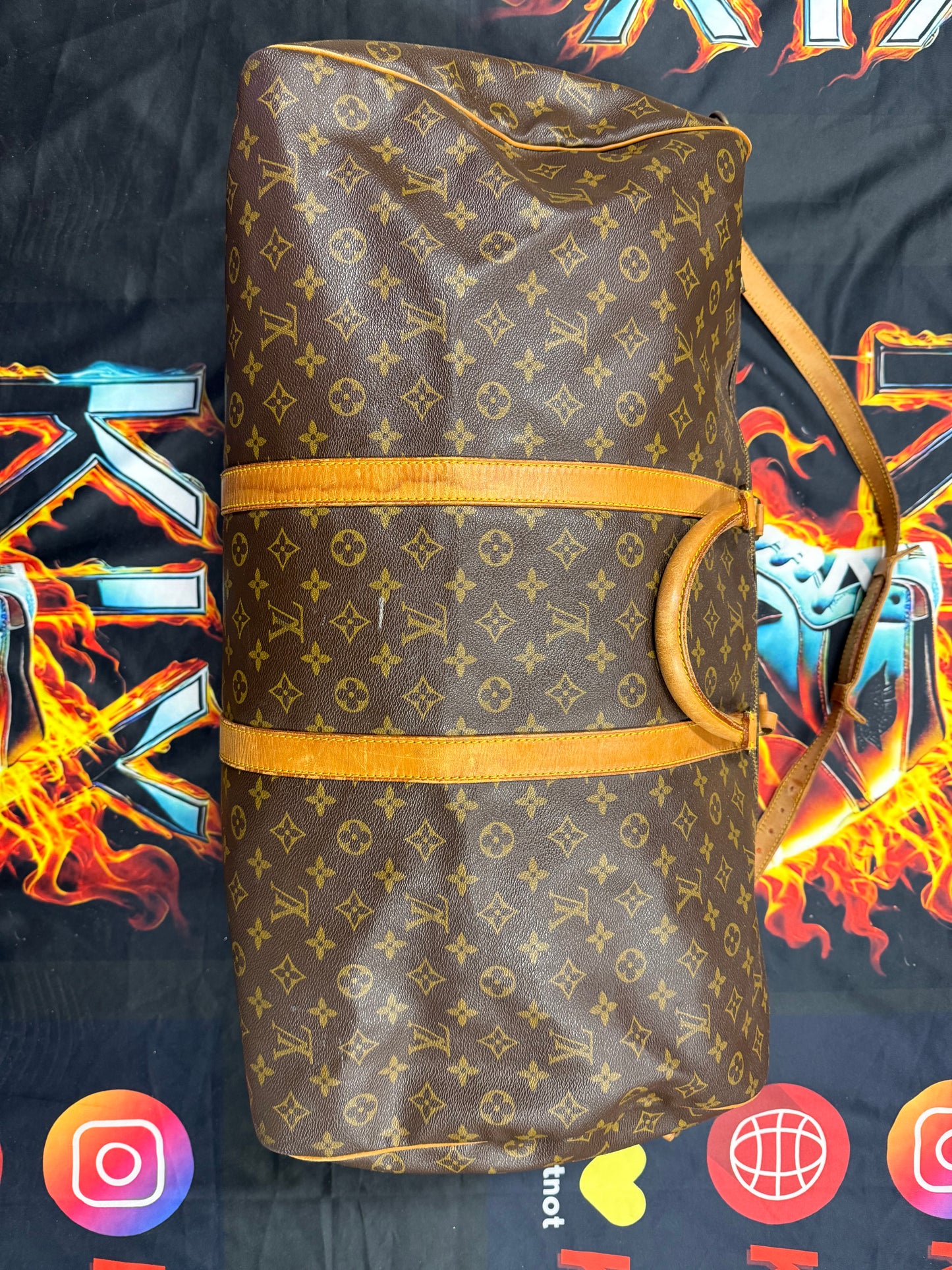 LOUIS VUITTON 60 MONOGRAM DUFFLE