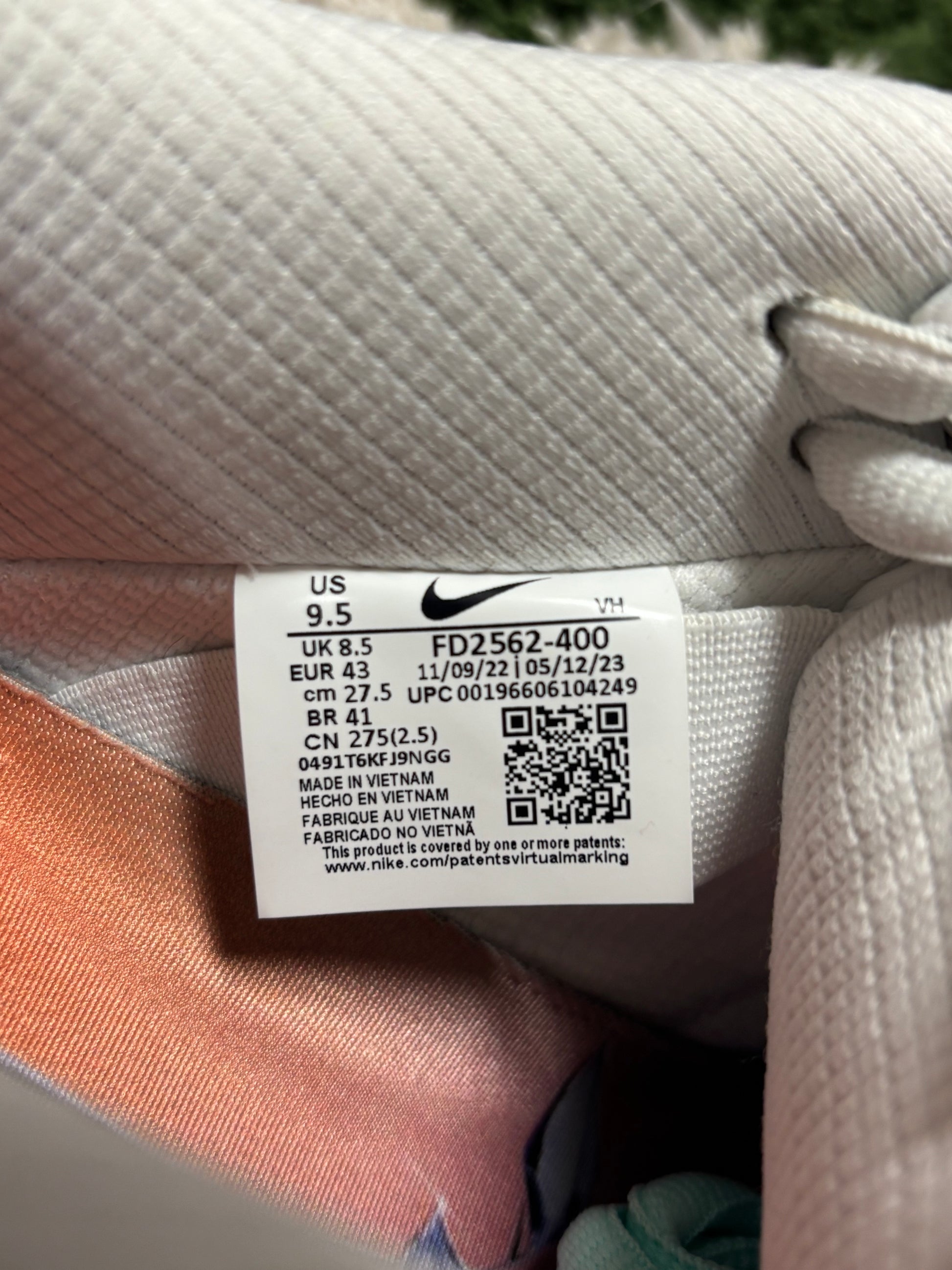 Nike SB Dunk Low April Skateboards