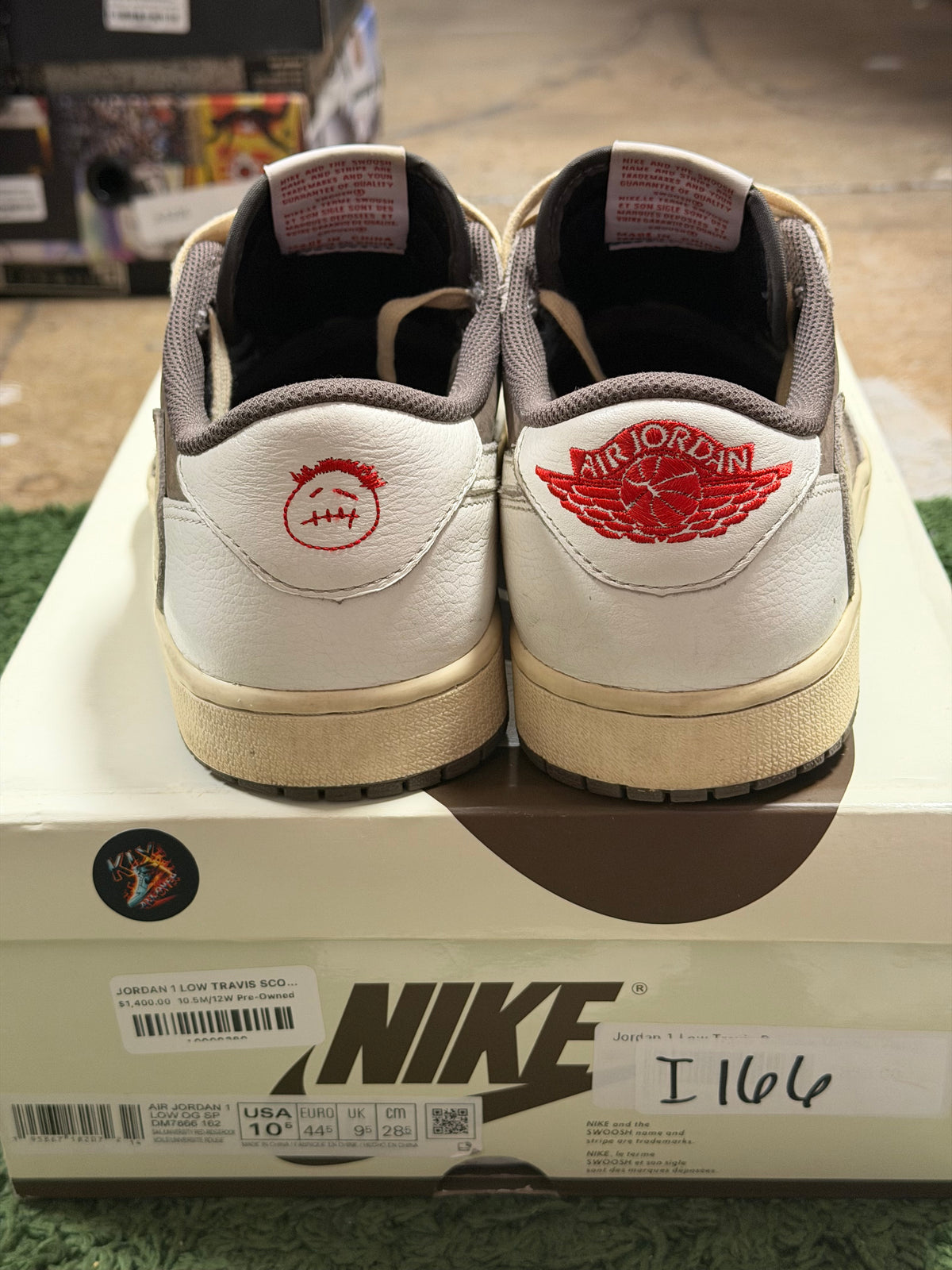 Jordan 1 Retro Low OG SP Travis Scott Reverse Mocha
