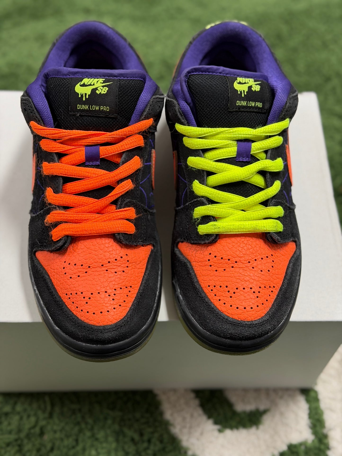 Nike SB Dunk Low Night of Mischief Halloween