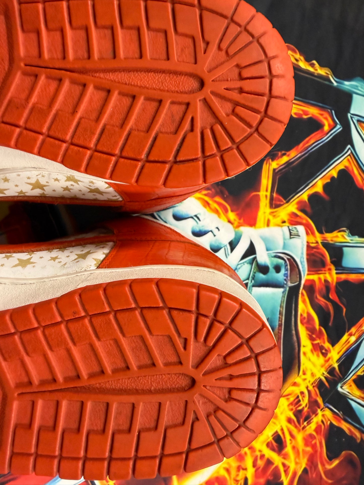 NIKE SB DUNK HIGH SUPREME STARS ORANGE