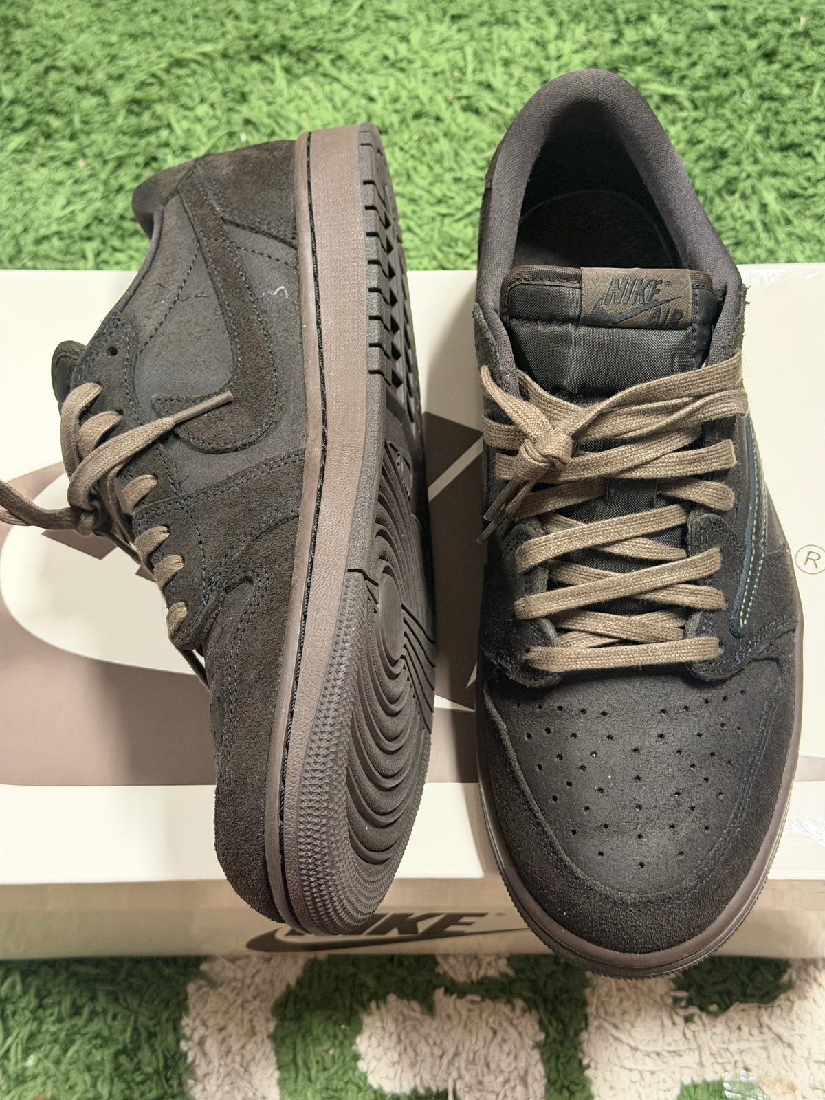 Jordan 1 Retro Low OG SP Travis Scott Velvet Brown