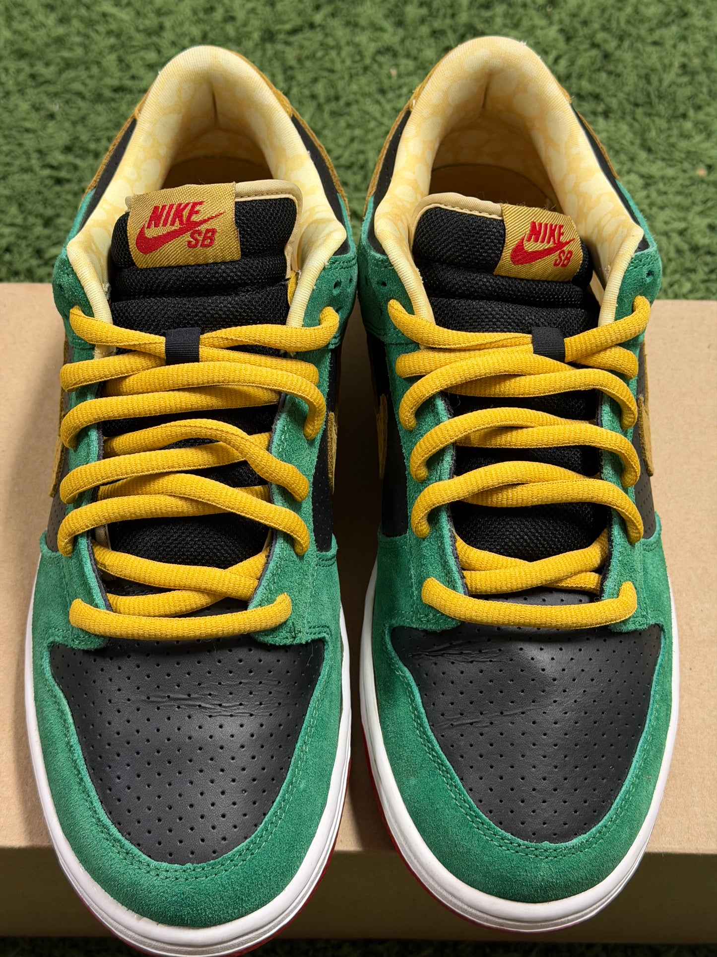 Nike SB Dunk Low Miller High Life