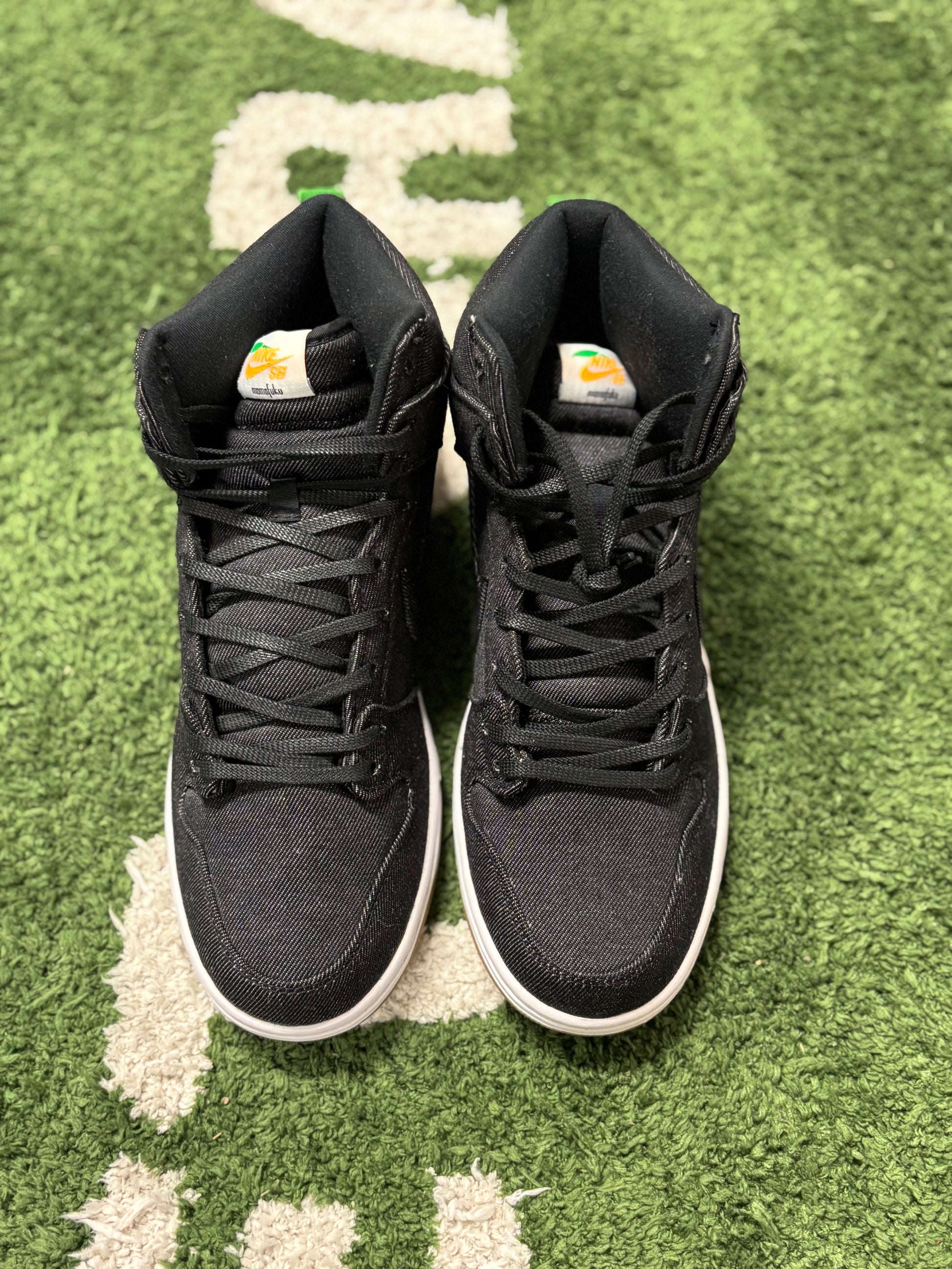 NIKE SB DUNK HIGH MOMOFUKU (SPECIAL BOX)