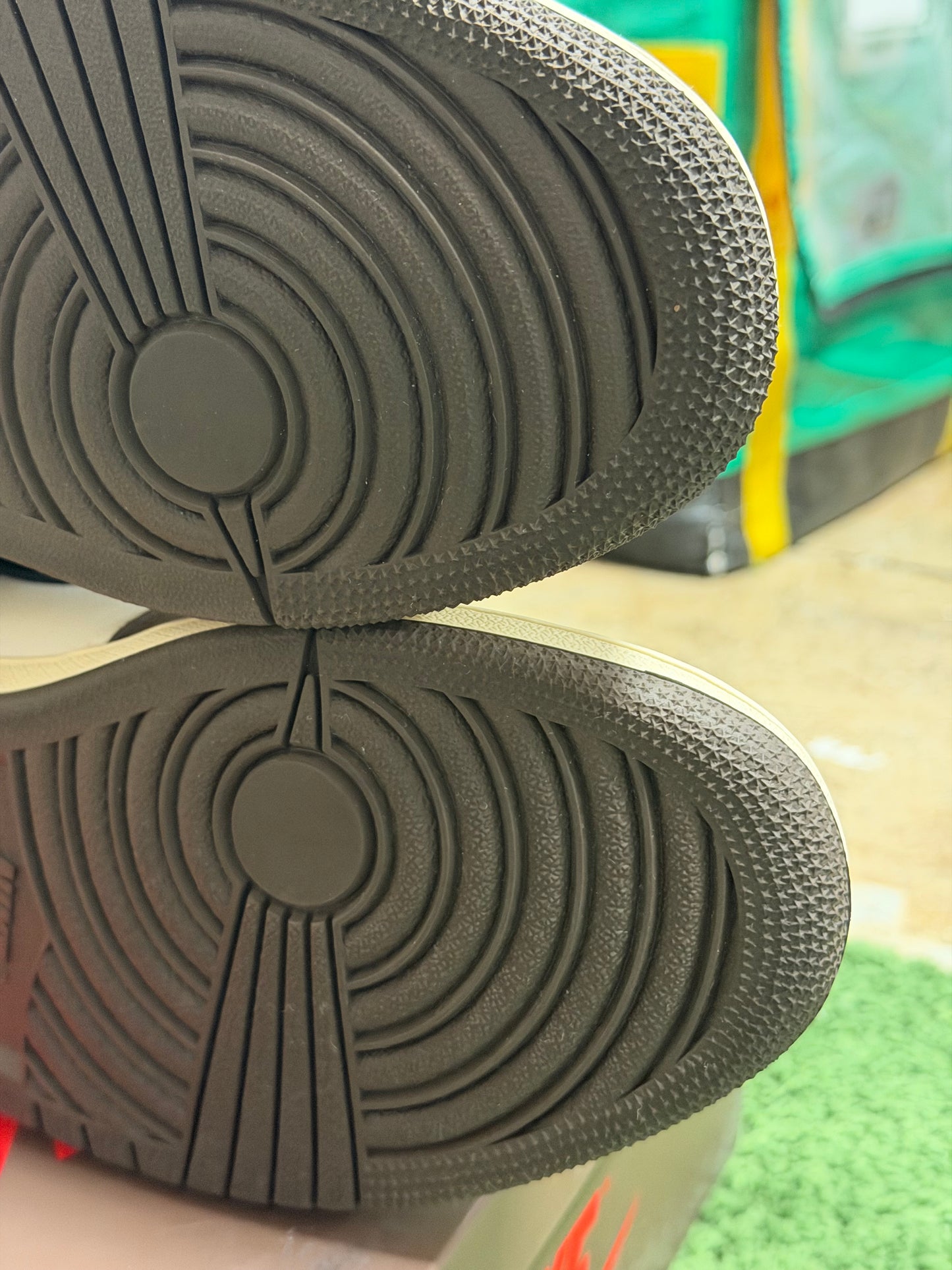 Jordan 1 Retro High OG SP Travis Scott Mocha