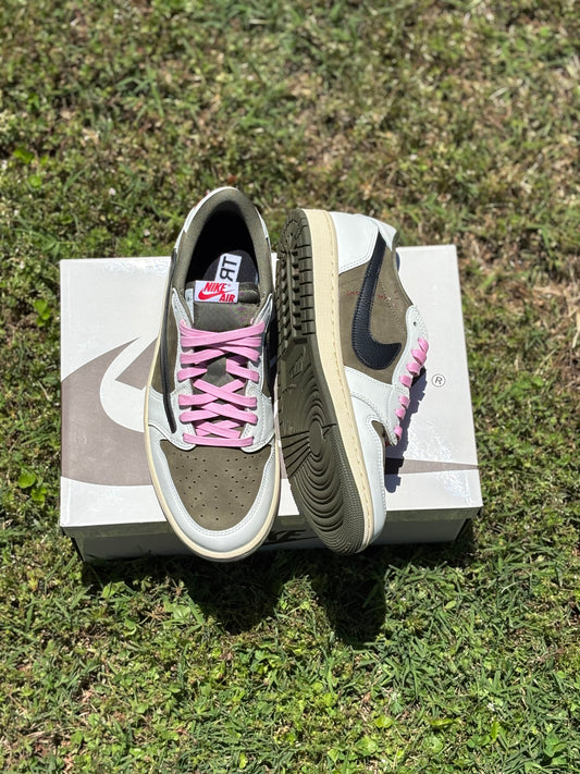 Jordan 1 Low Travis Scott “Medium Olive” Size 11M
