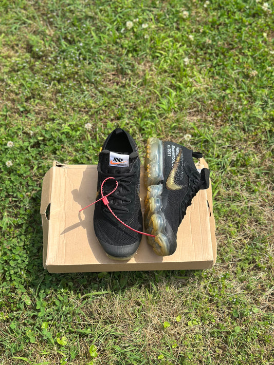 Nike Offwhite Vapormax “Black” Size 10.5M